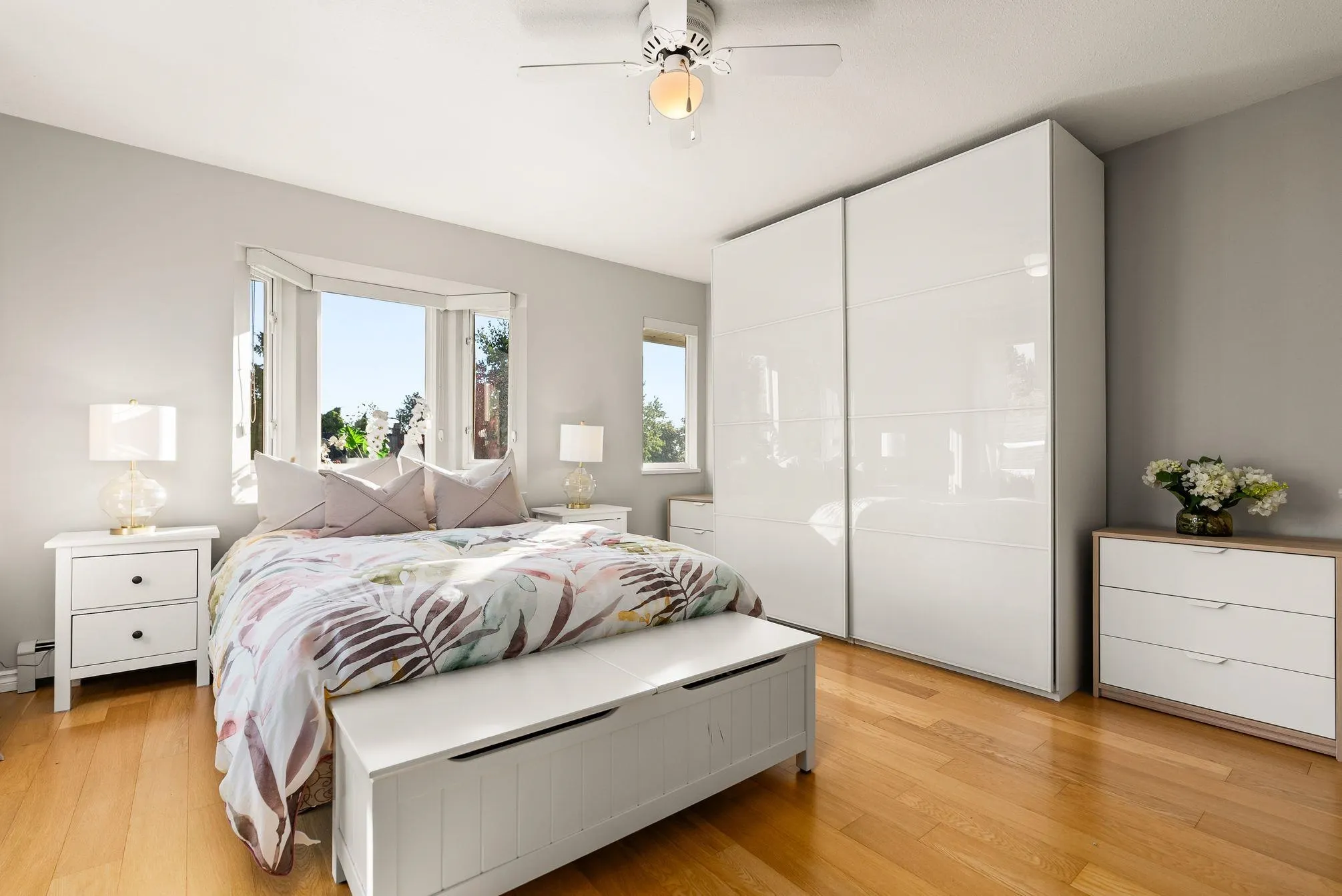 346 W 14th Street
