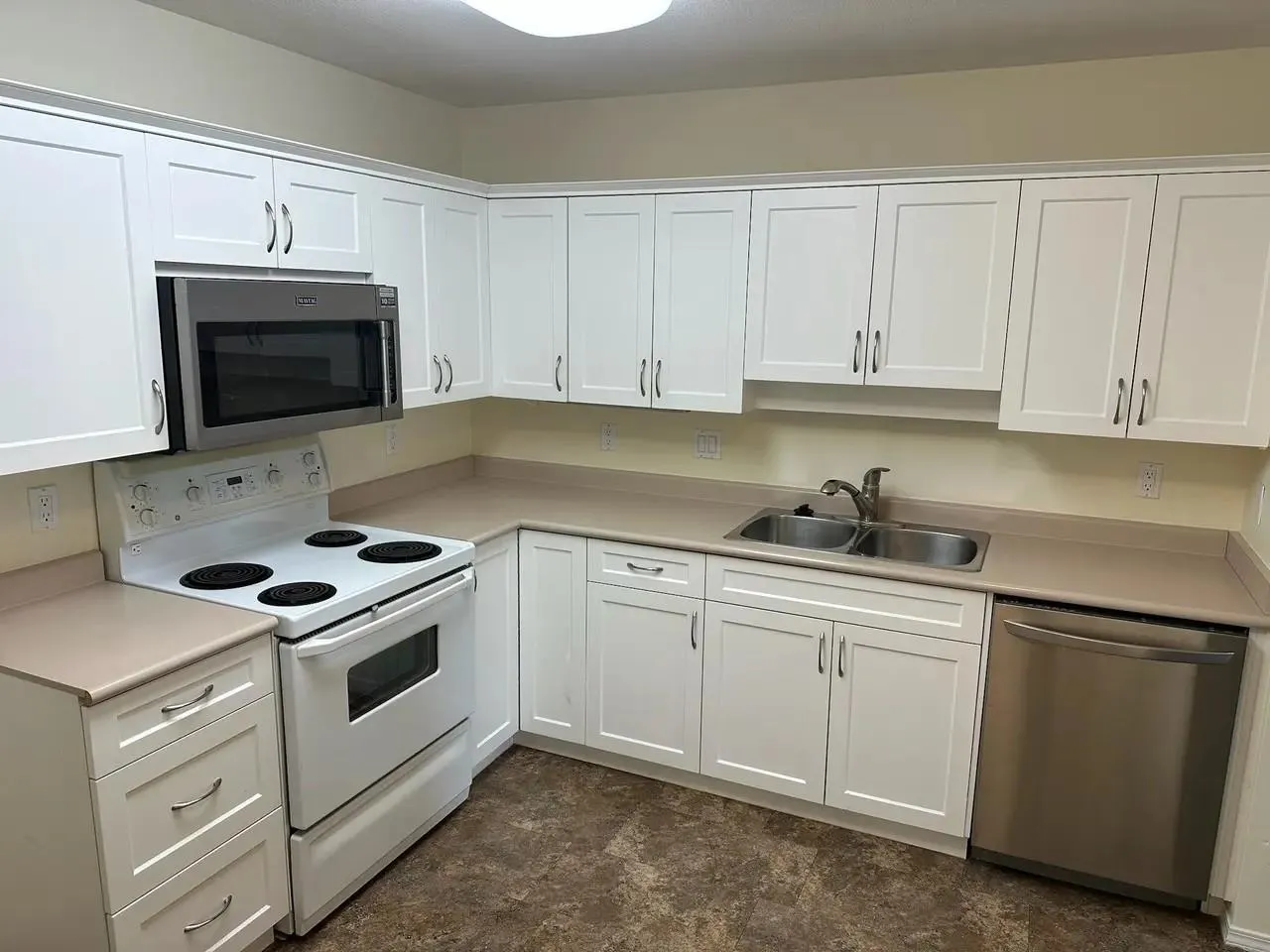 416 32085 George Ferguson Way