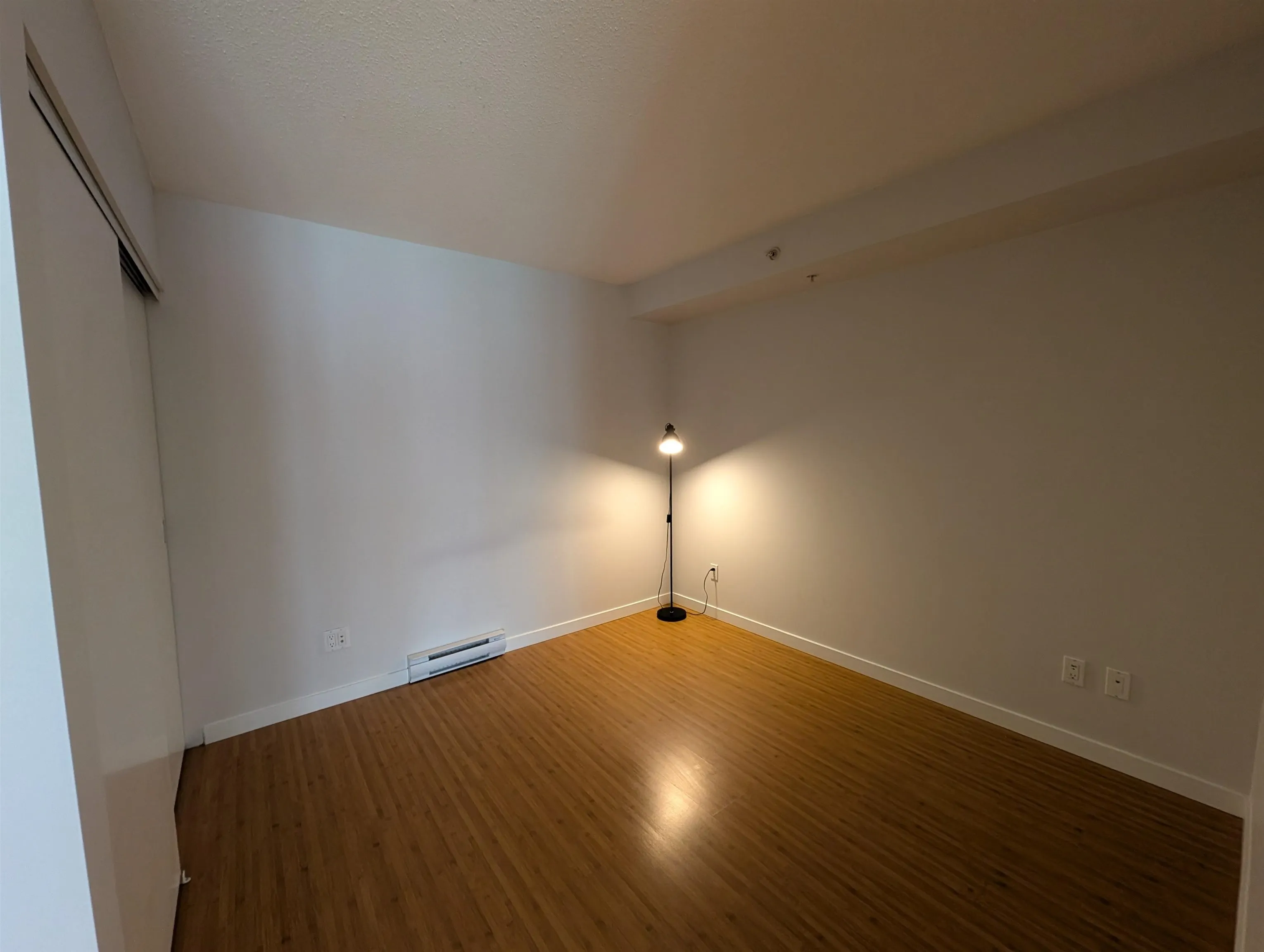 605 168 Powell Street