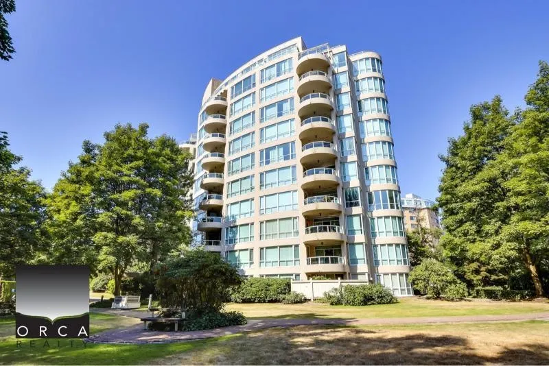 201 995 Roche Point Drive