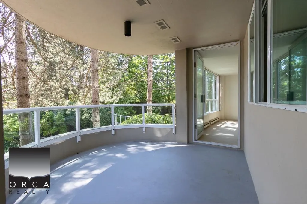 201 995 Roche Point Drive