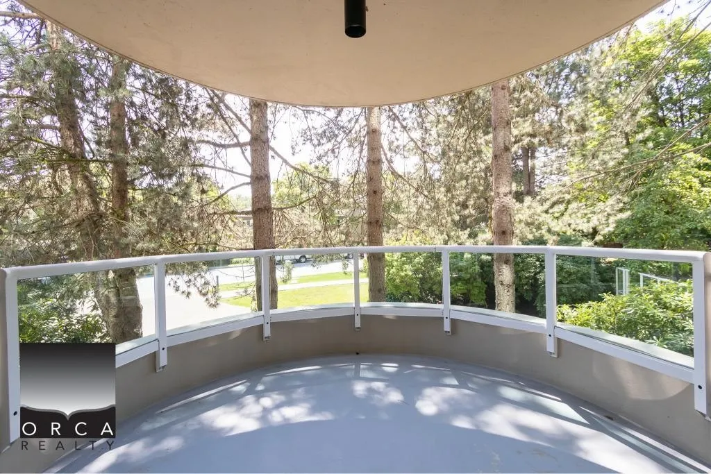 201 995 Roche Point Drive