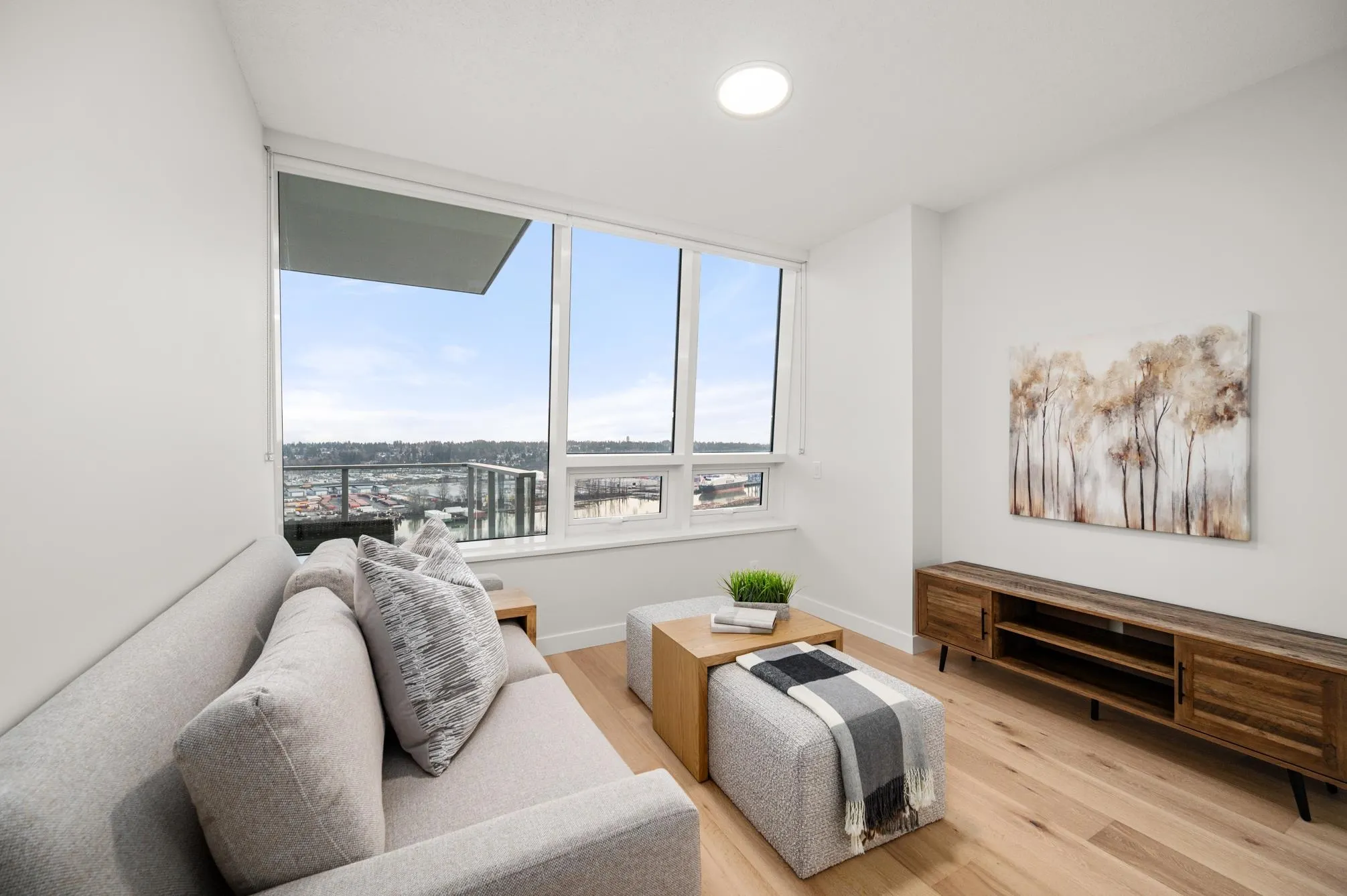 3202 908 Quayside Drive