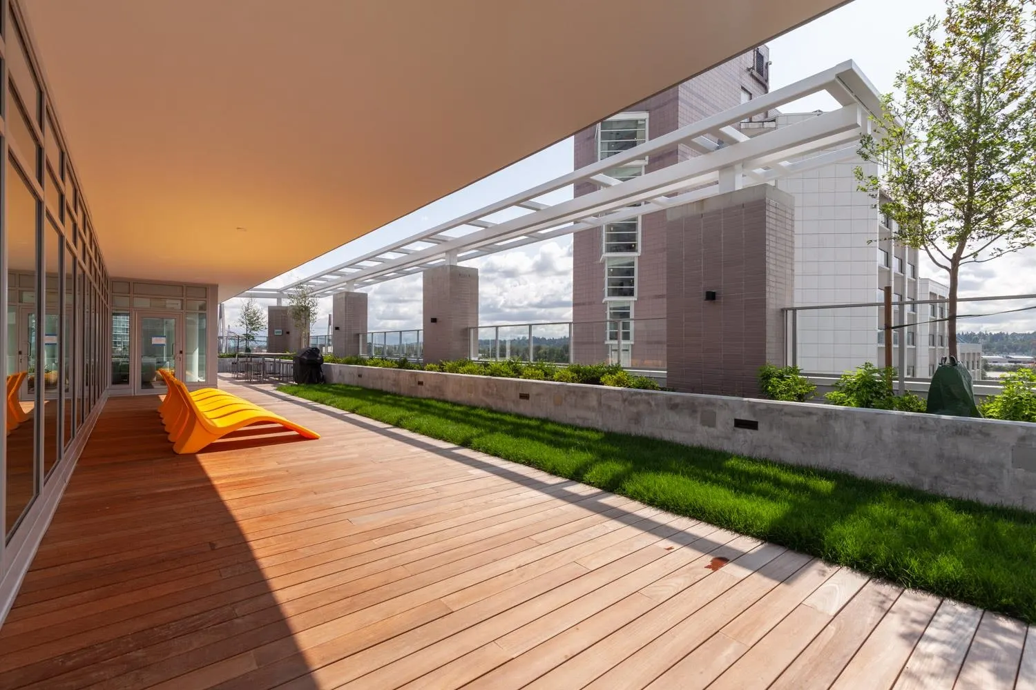 3202 908 Quayside Drive