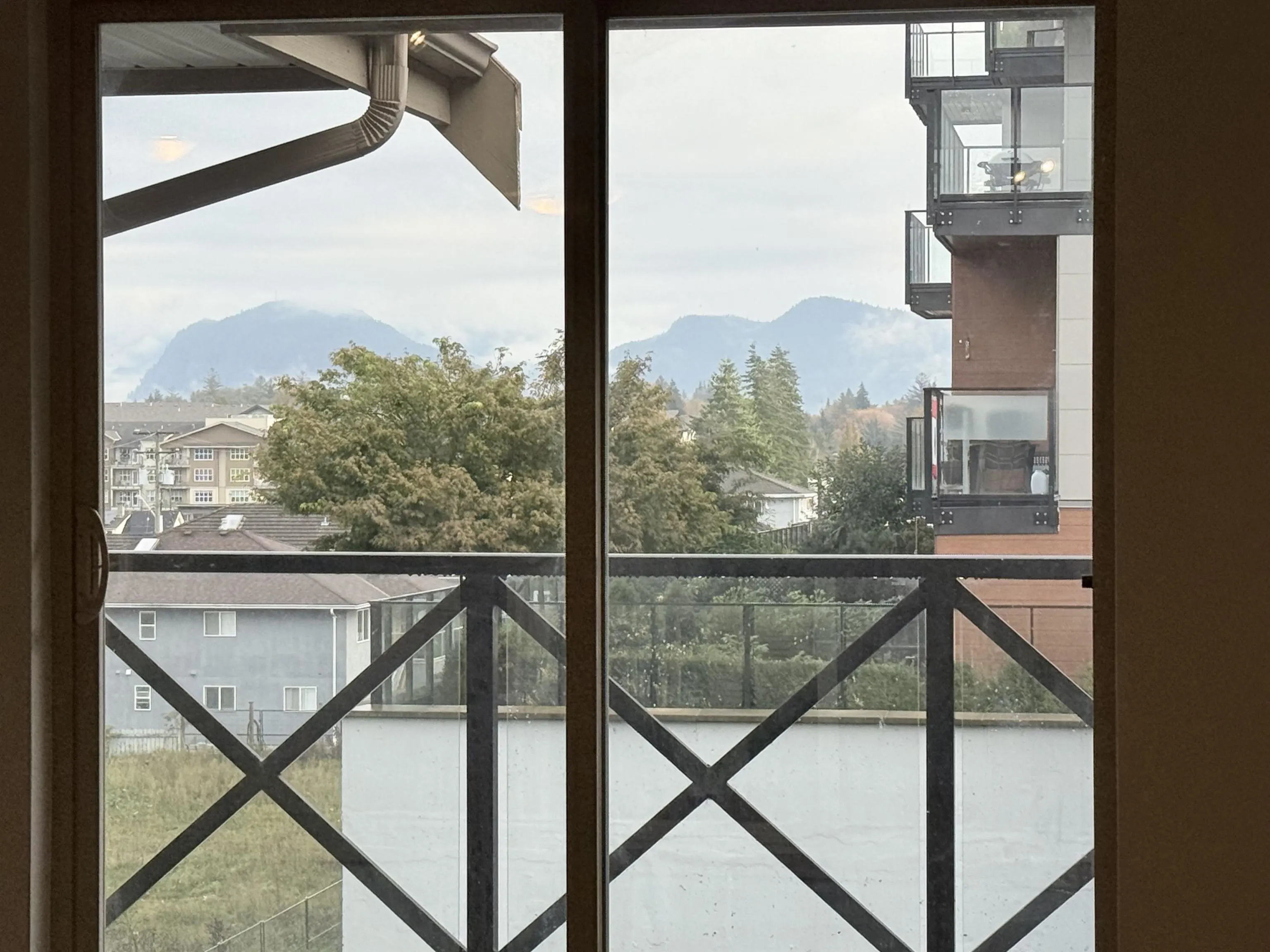 305 38003 Second Avenue