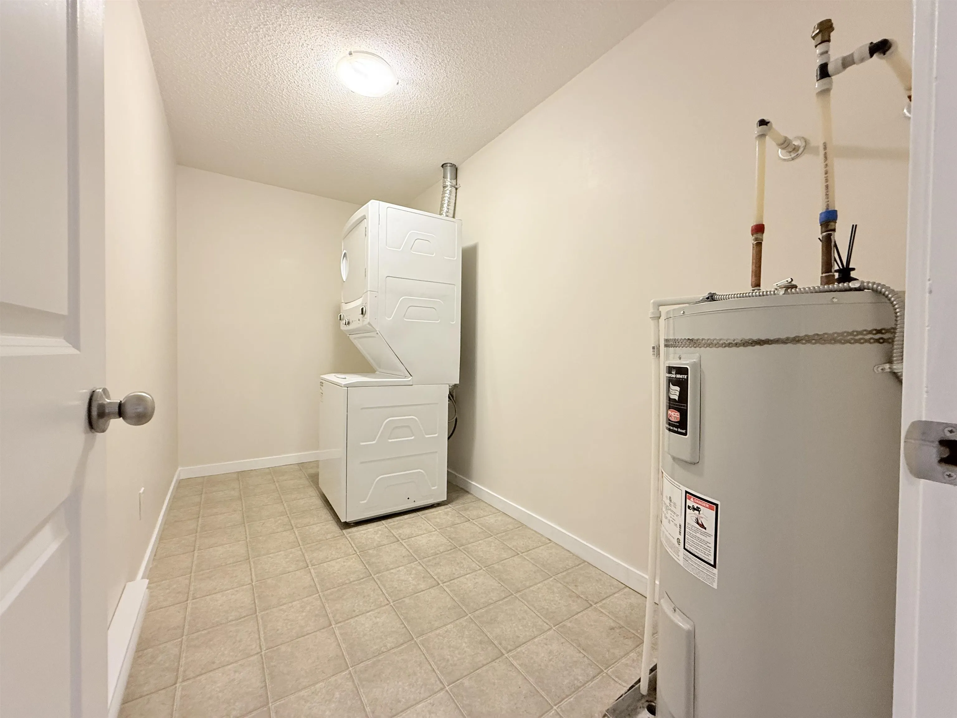 305 38003 Second Avenue