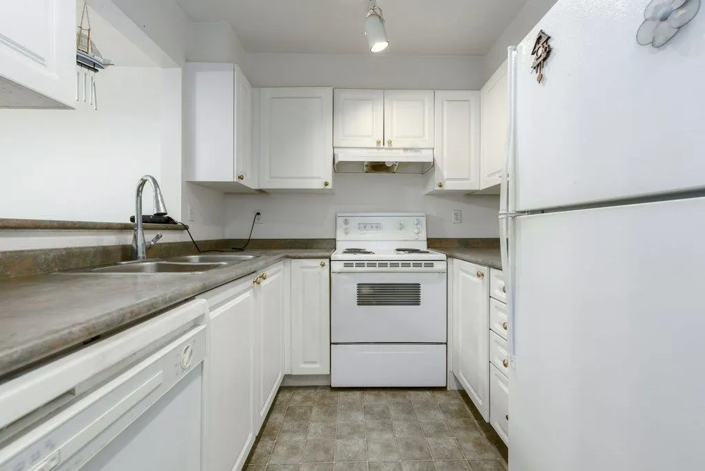 310 9979 140 Street