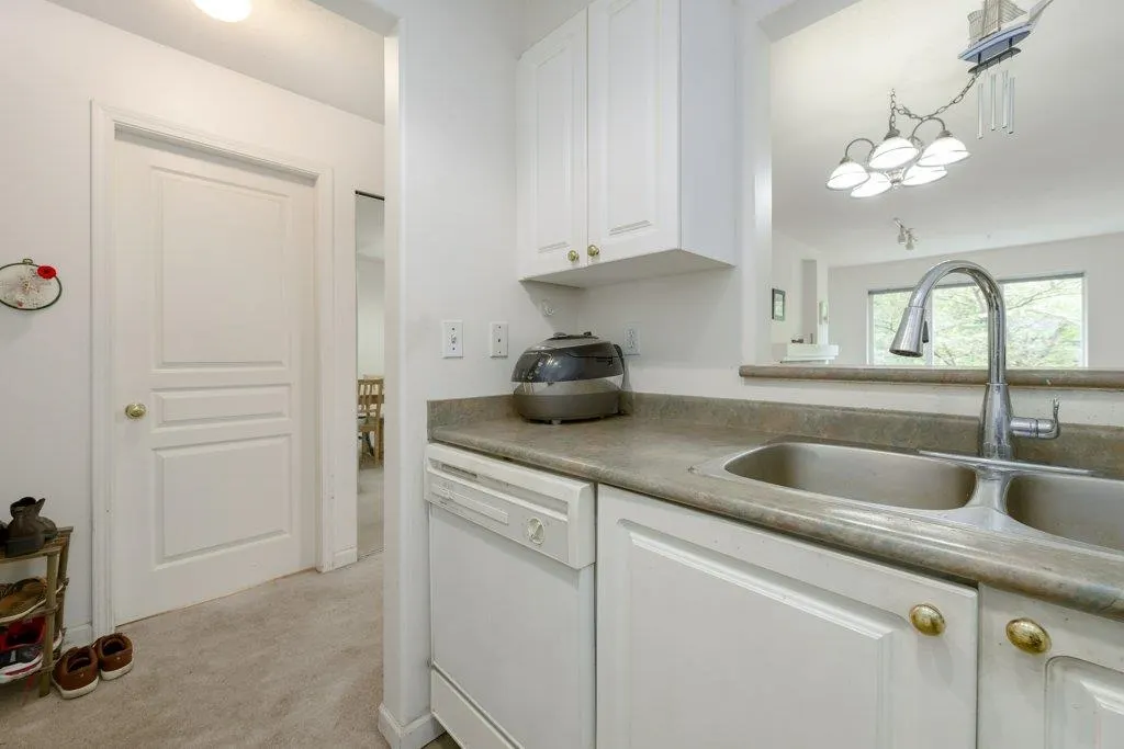 310 9979 140 Street