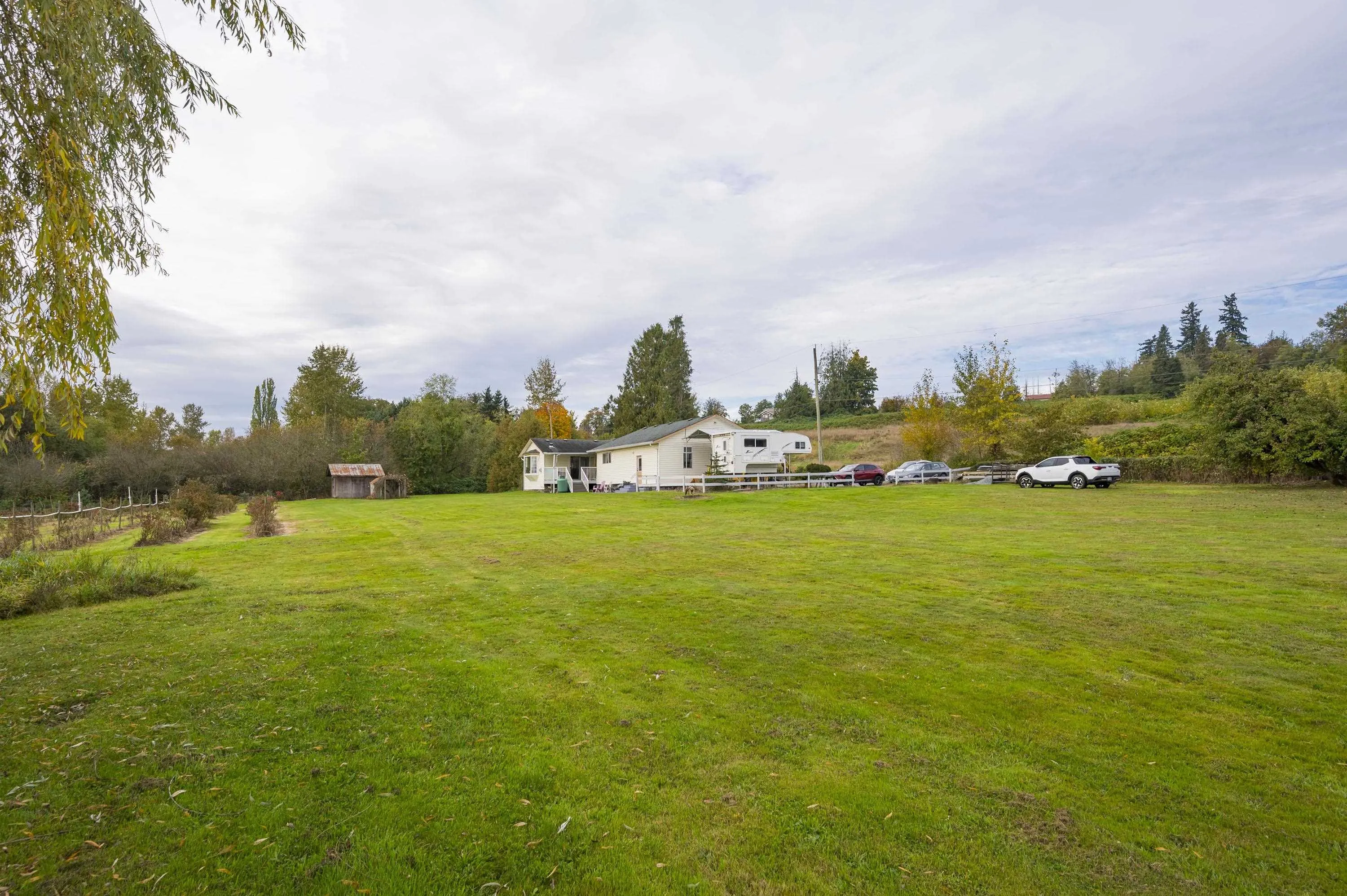 7256 Smith Crescent