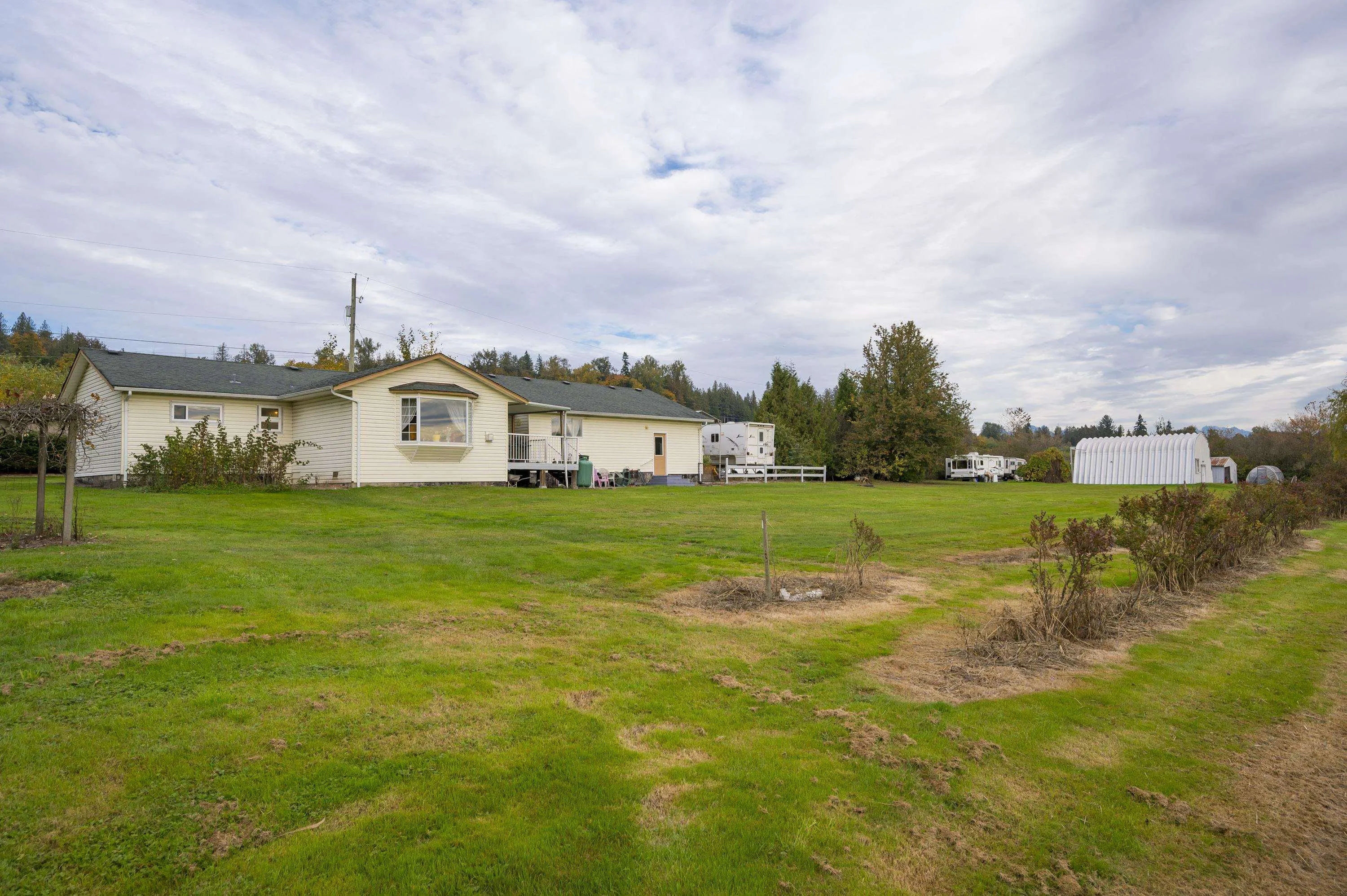 7256 Smith Crescent