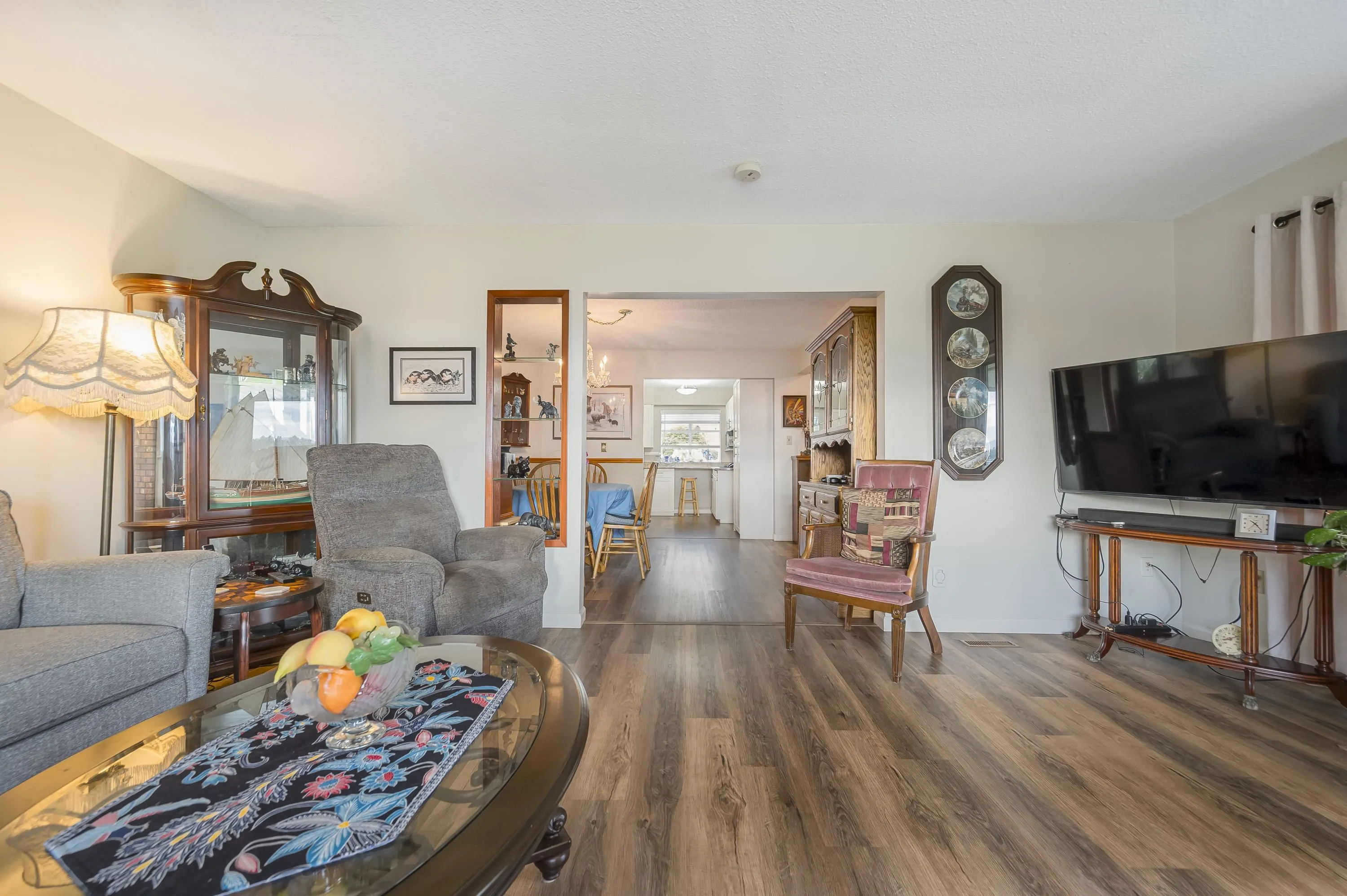 7256 Smith Crescent