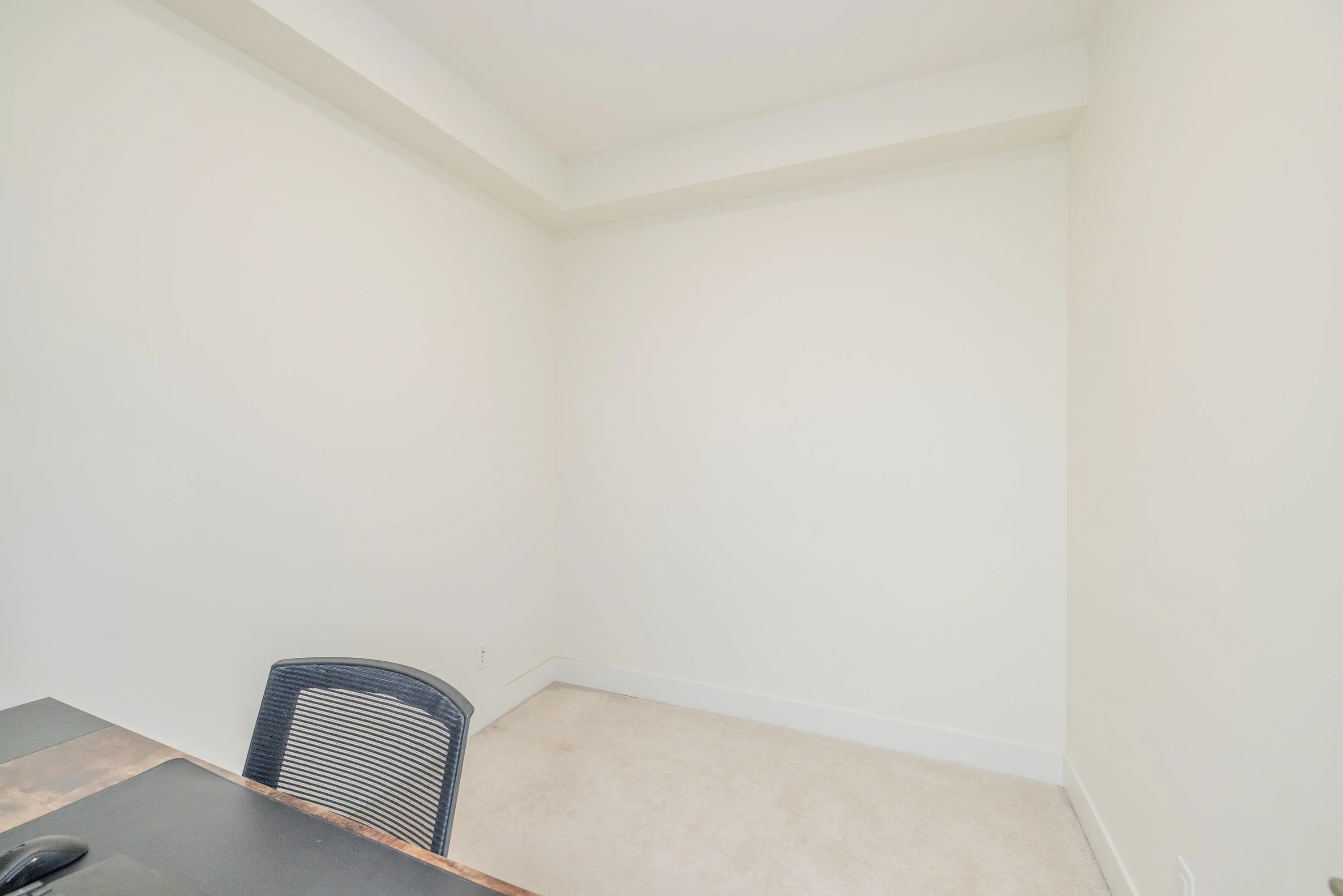 312 14022 North Bluff Road