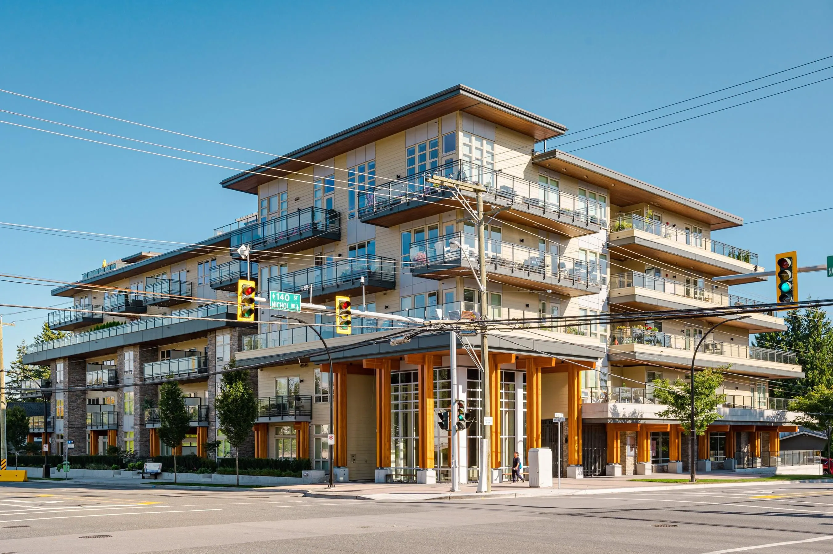312 14022 North Bluff Road