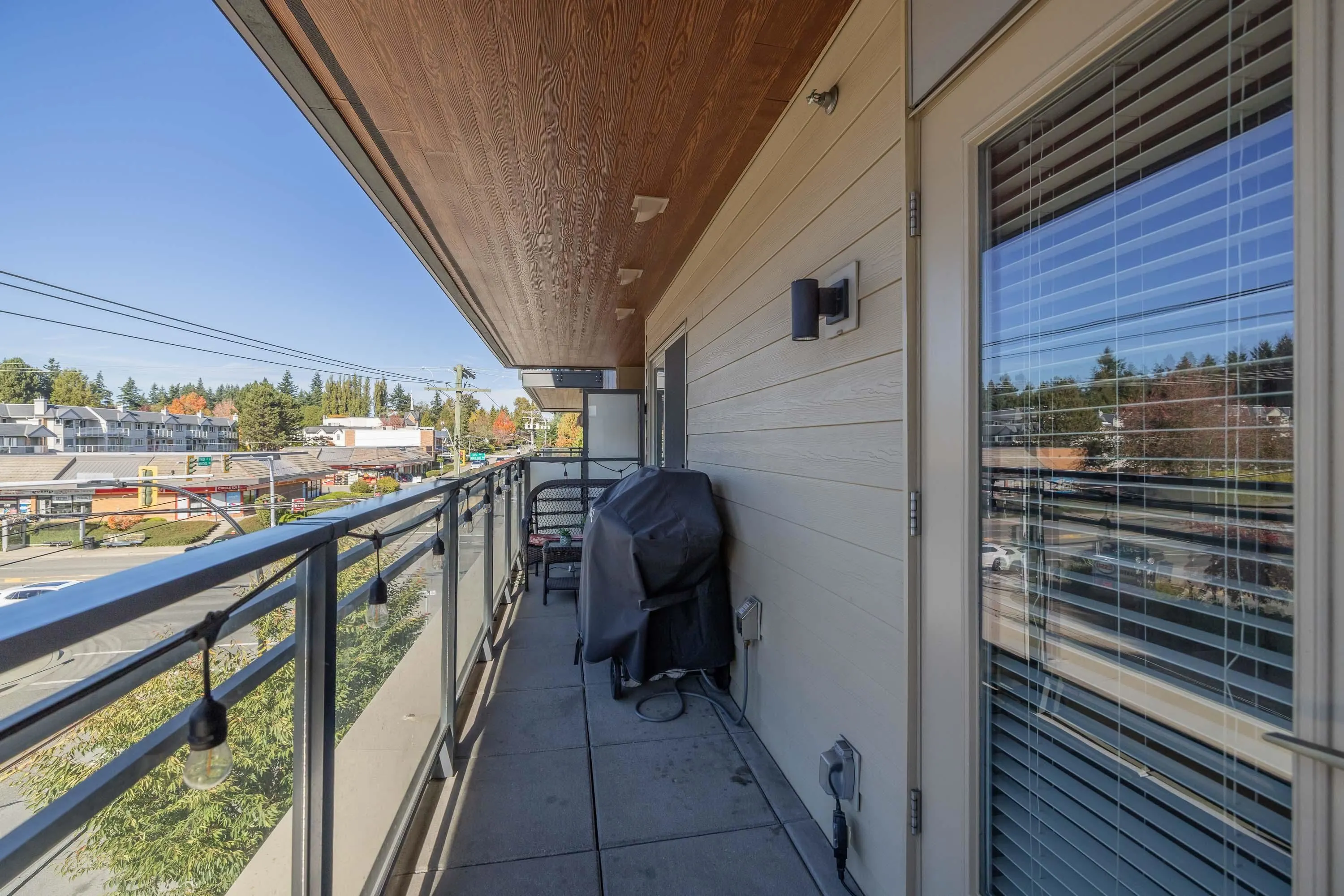 312 14022 North Bluff Road