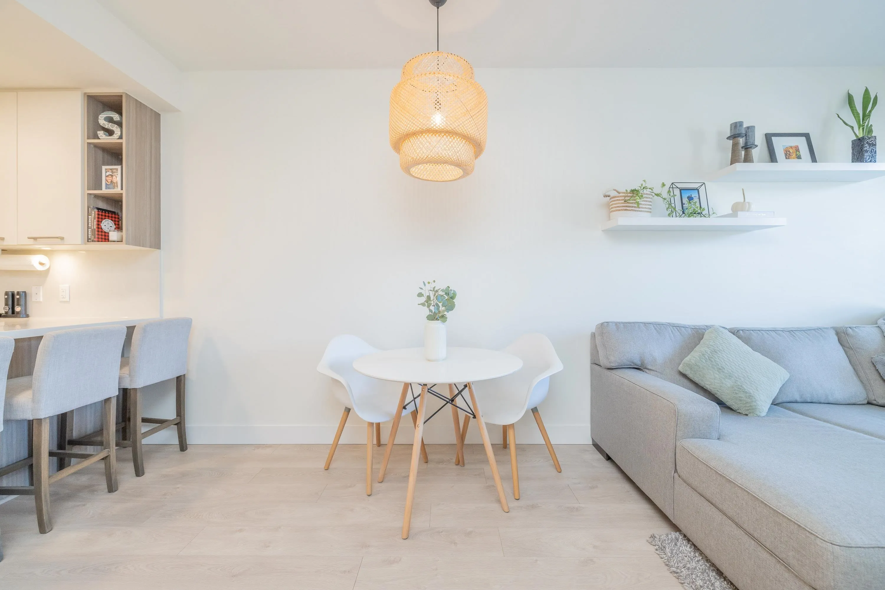312 14022 North Bluff Road