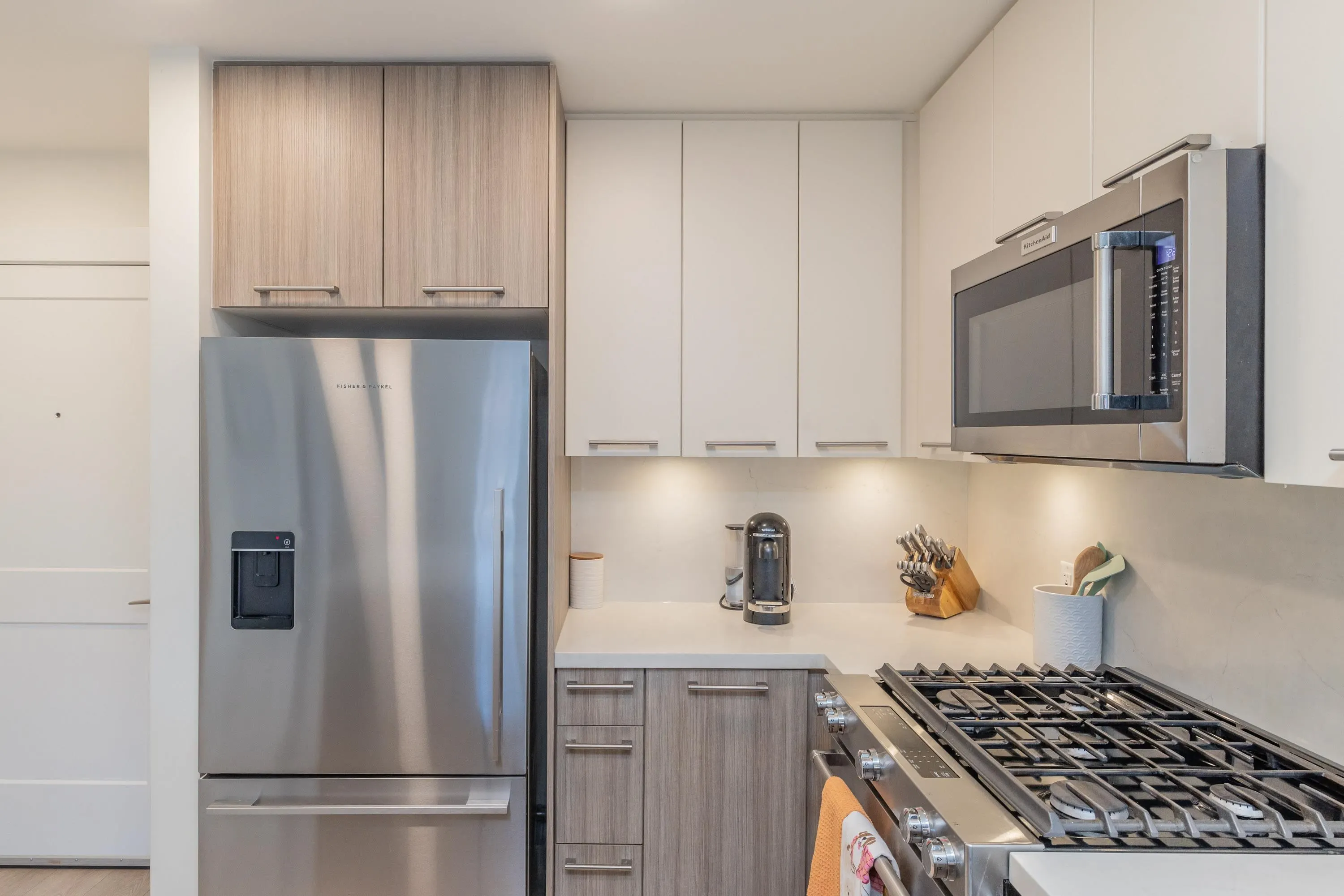 312 14022 North Bluff Road