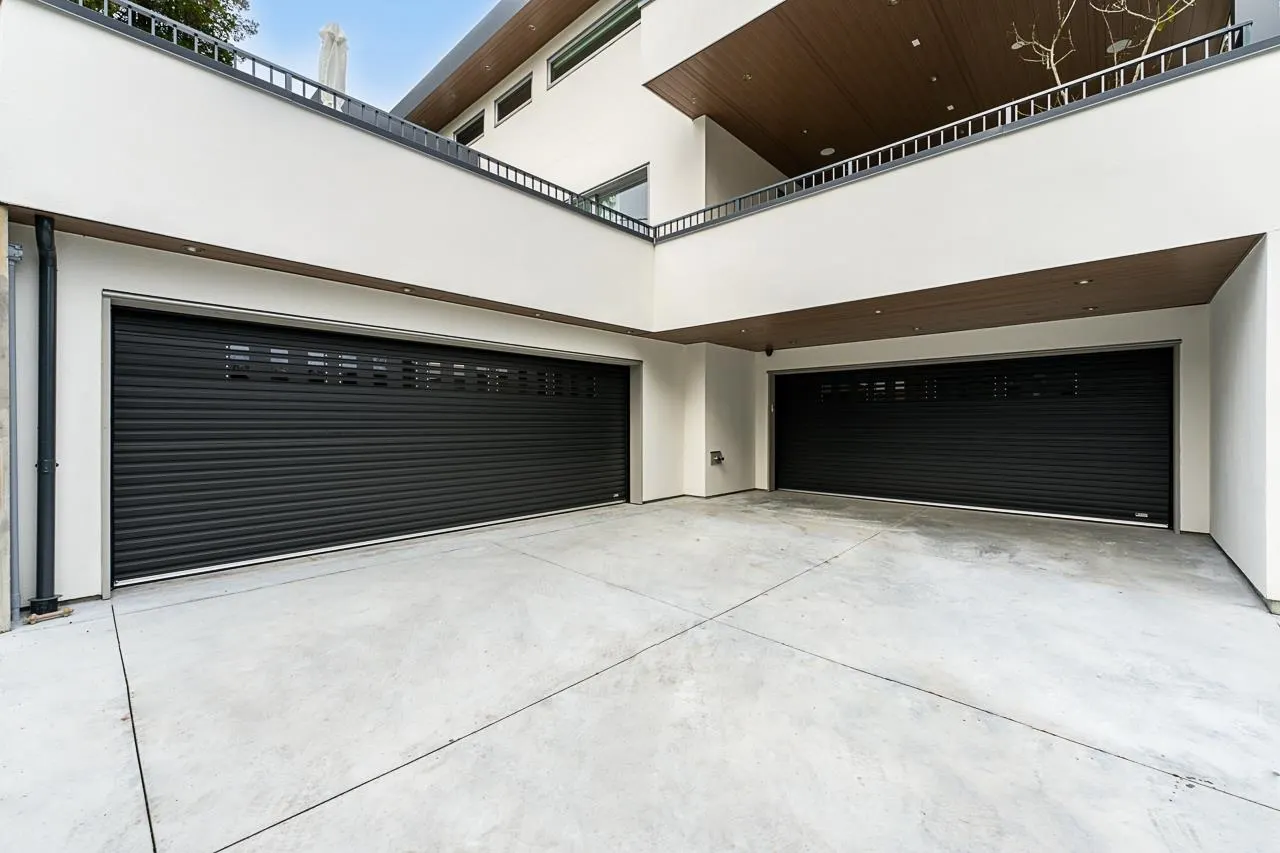 4415 Stone Crescent