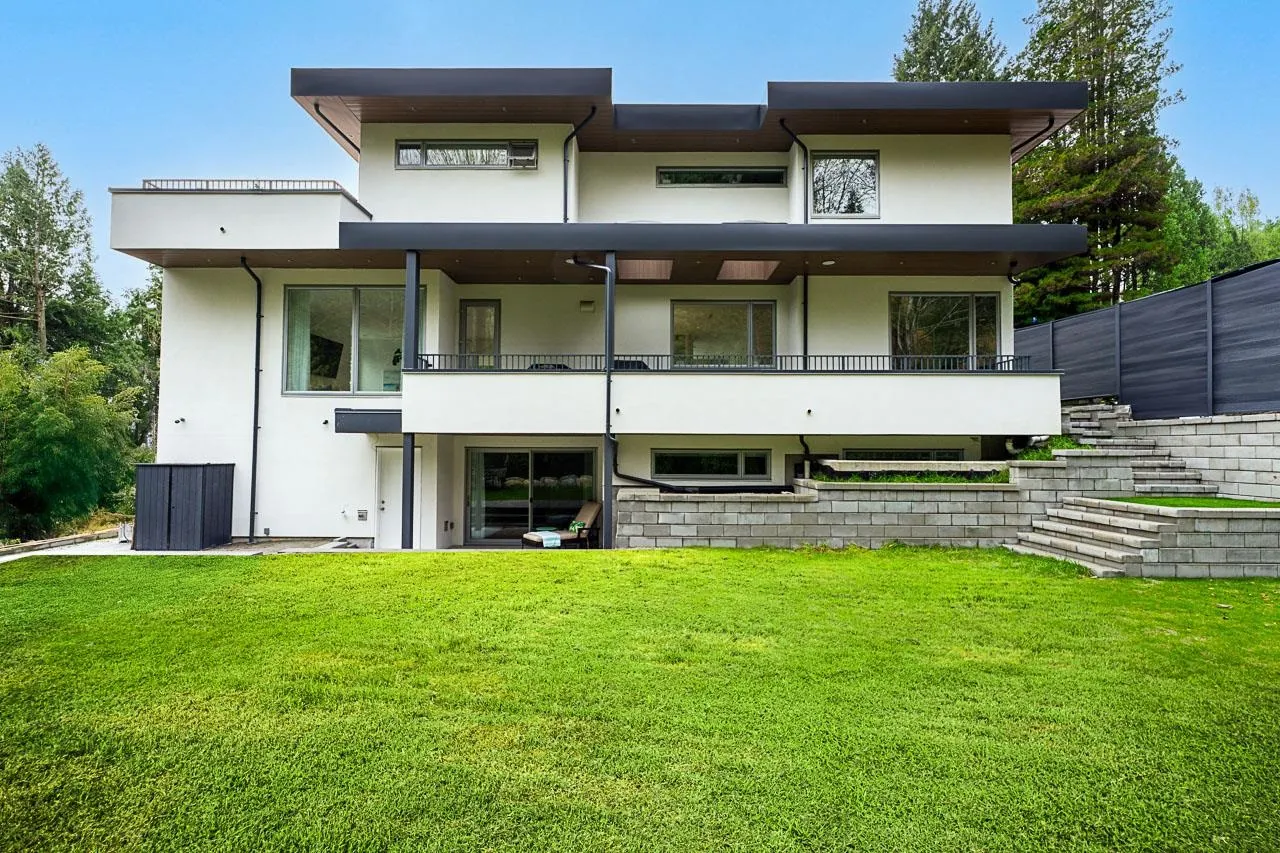 4415 Stone Crescent