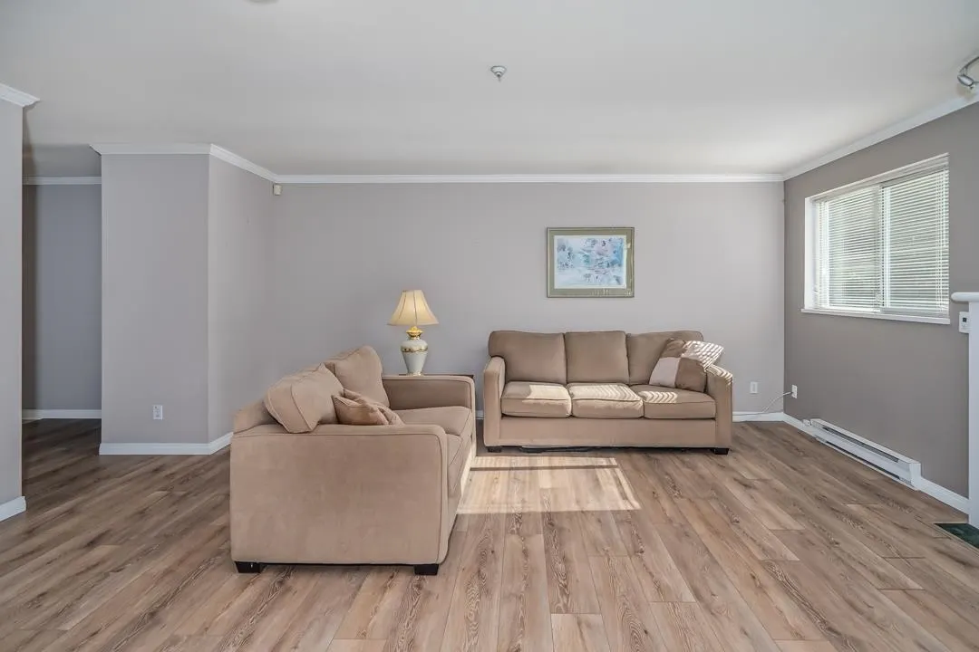 203 13733 74 Avenue