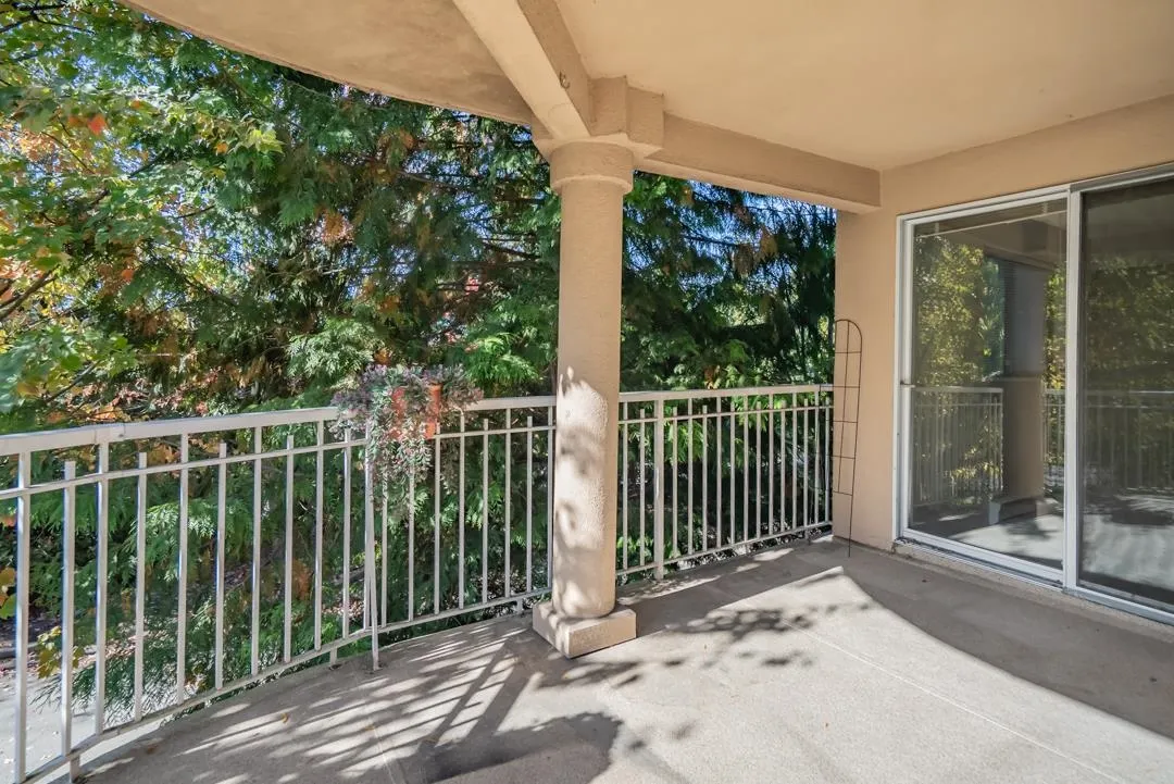 203 13733 74 Avenue