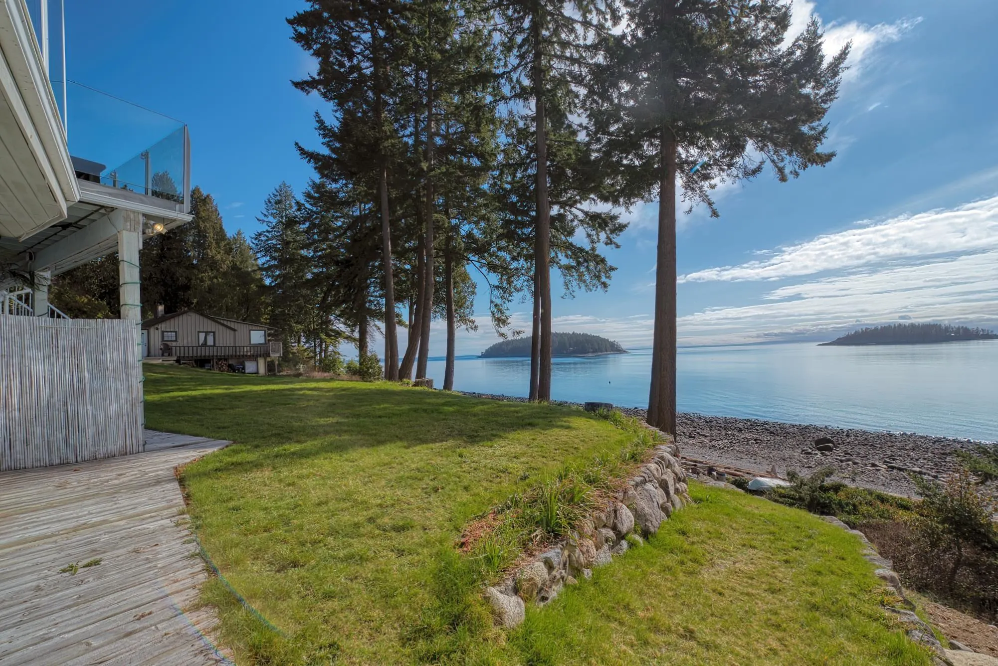 6437 Sunshine Coast Highway
