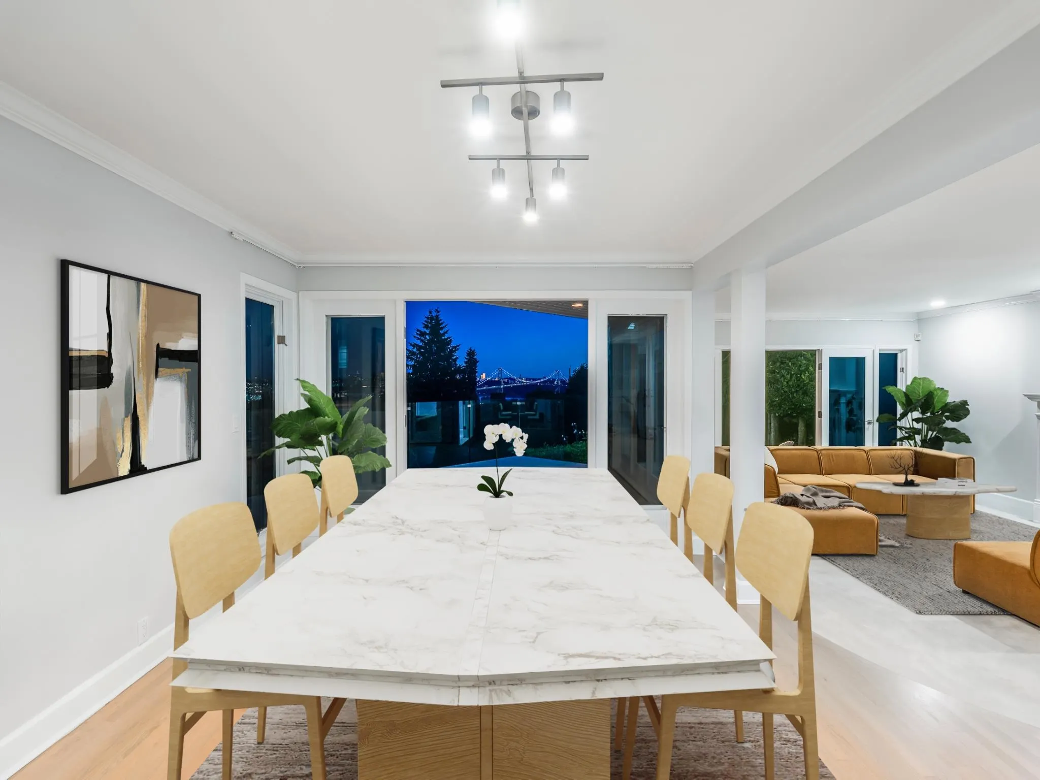 816 Anderson Crescent