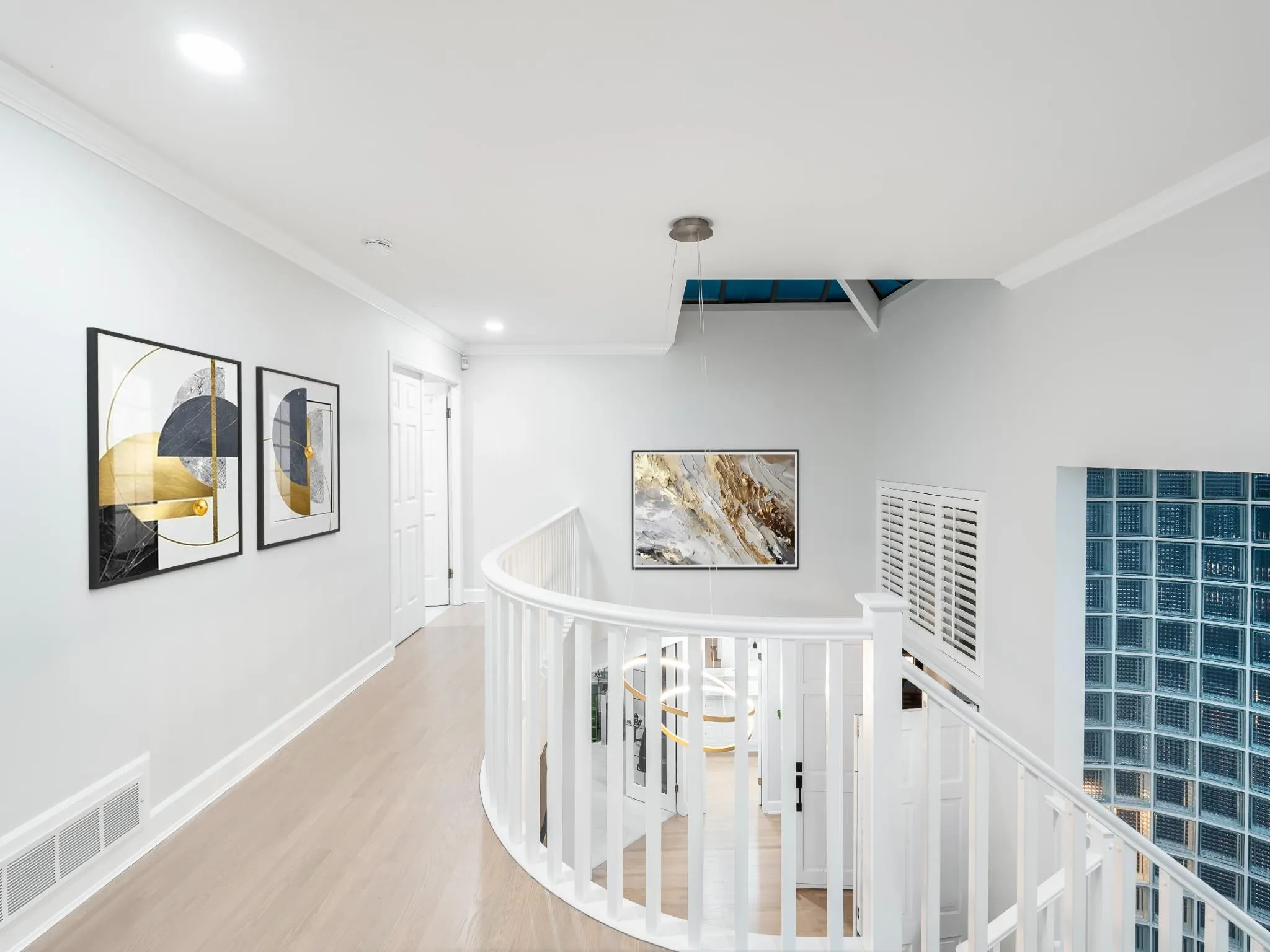 816 Anderson Crescent