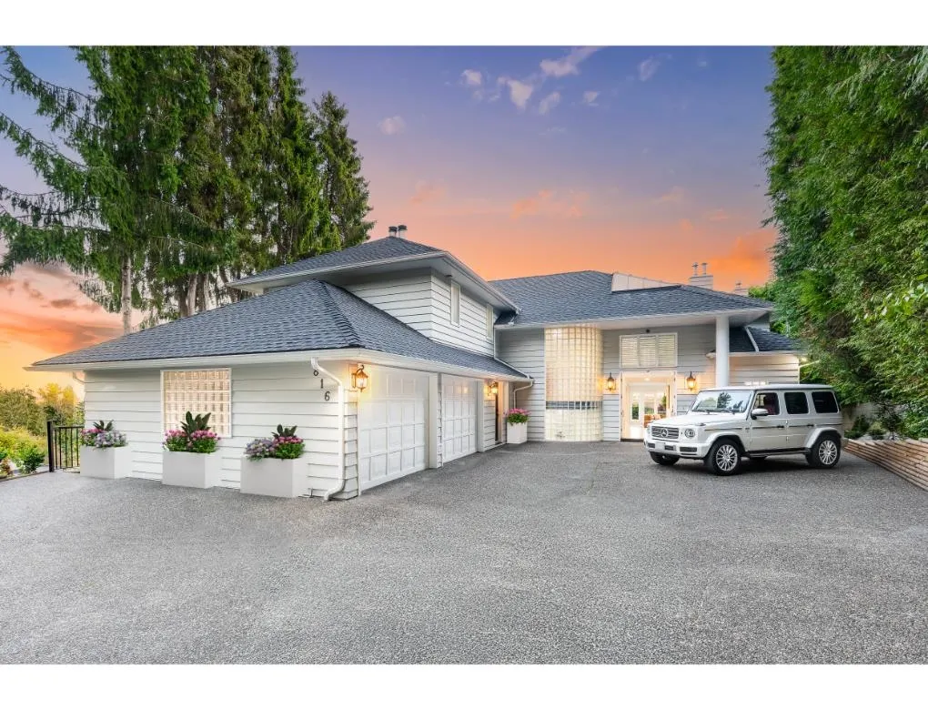 816 Anderson Crescent