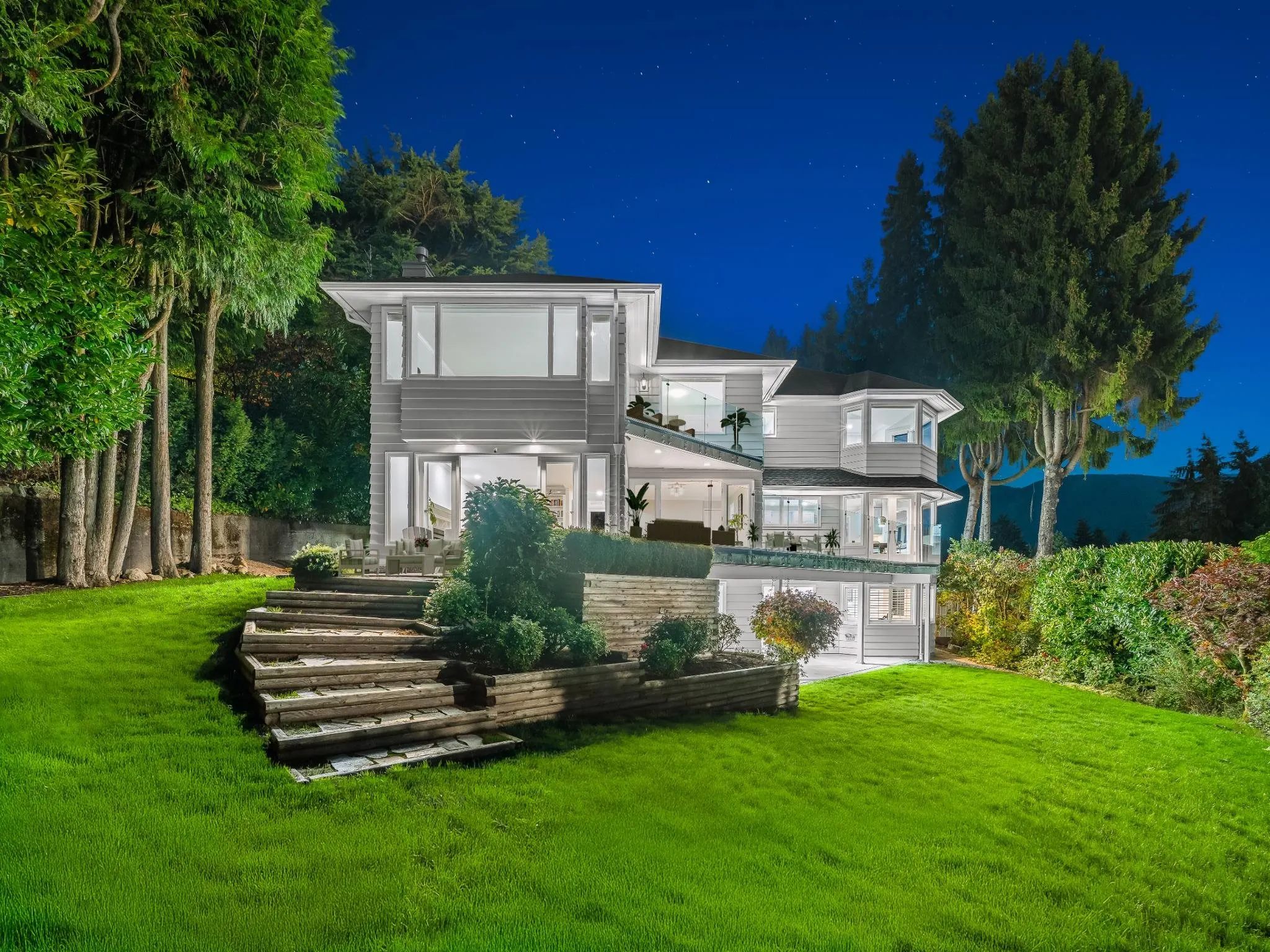 816 Anderson Crescent