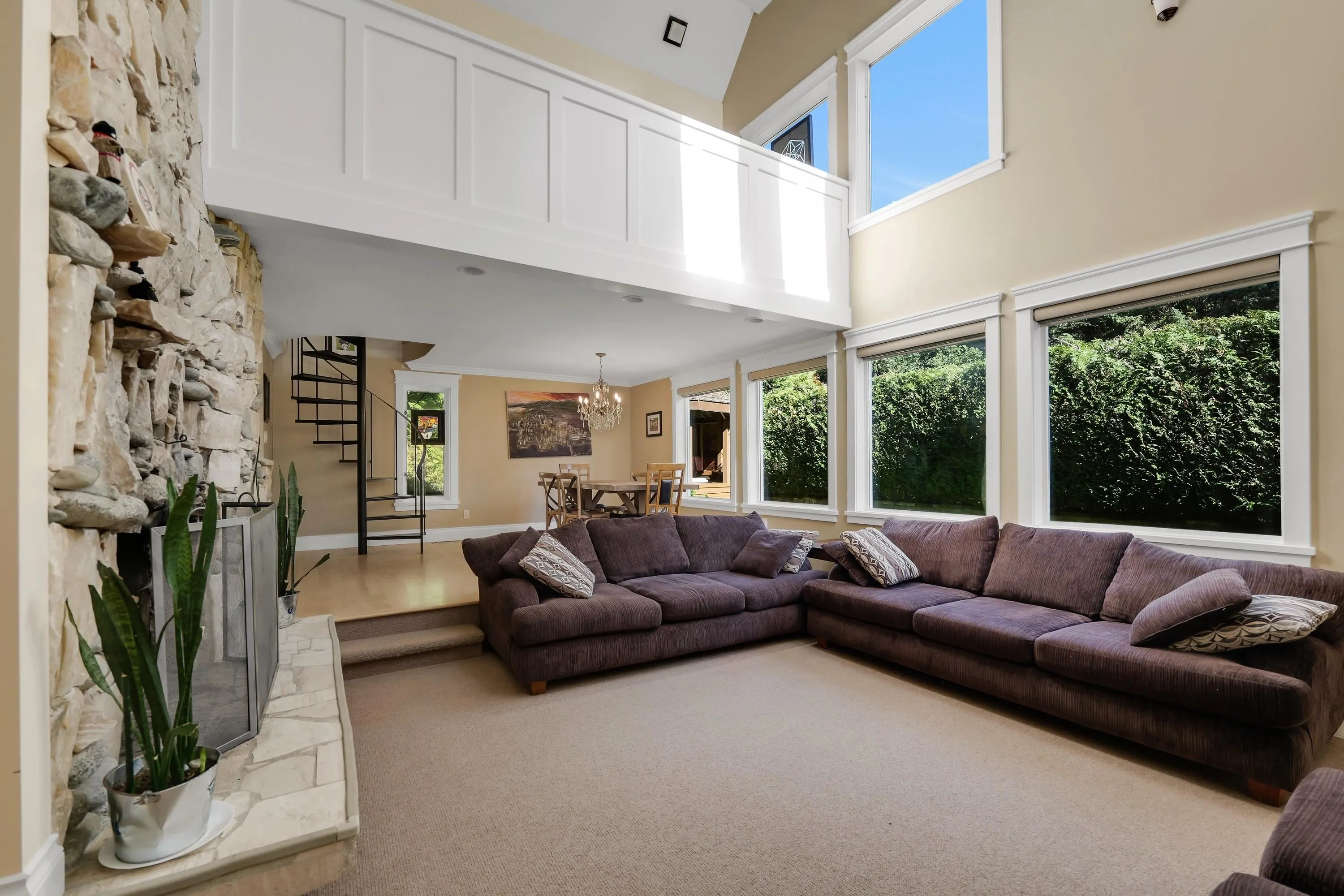 1159 Axen Road
