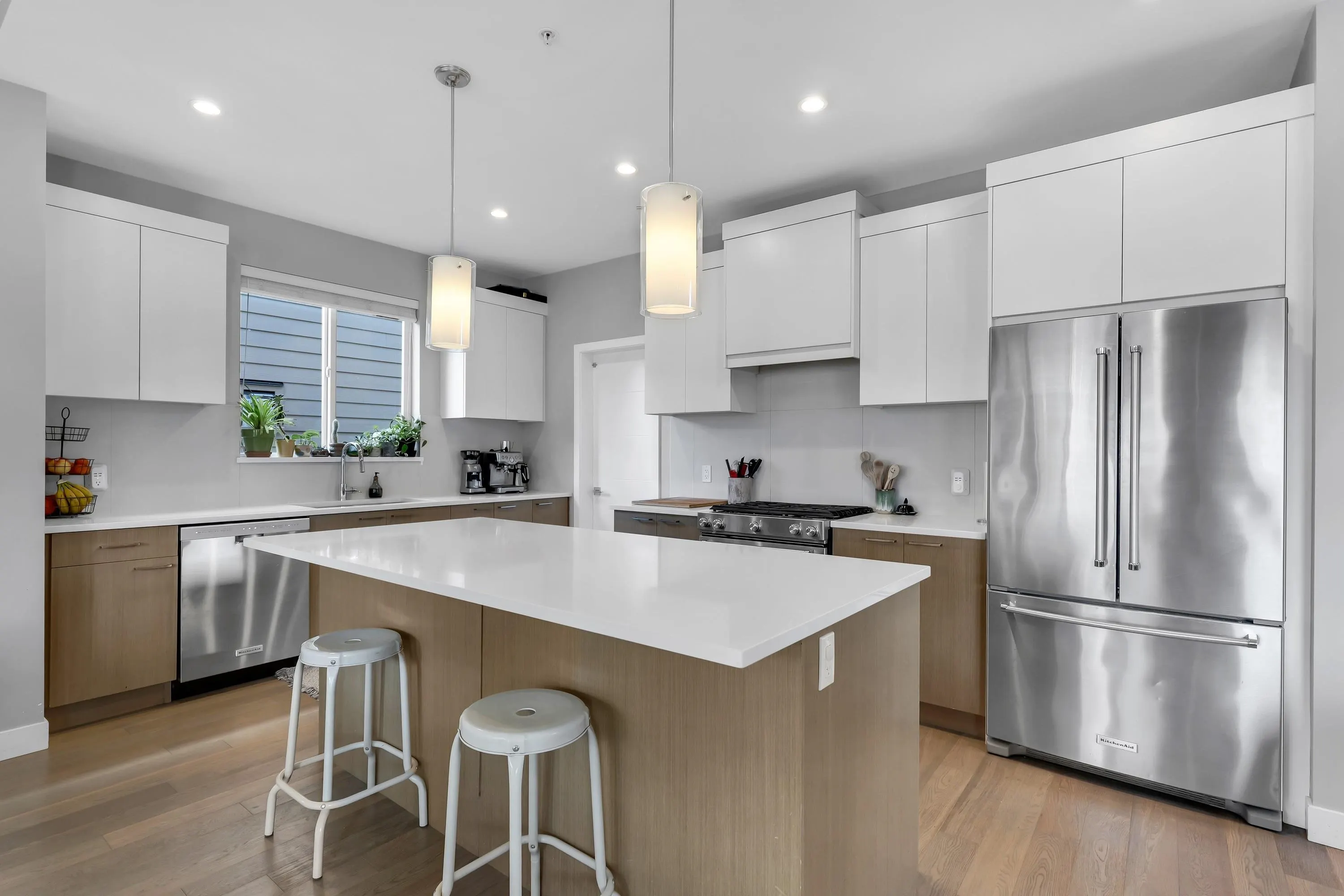39262 Falcon Crescent