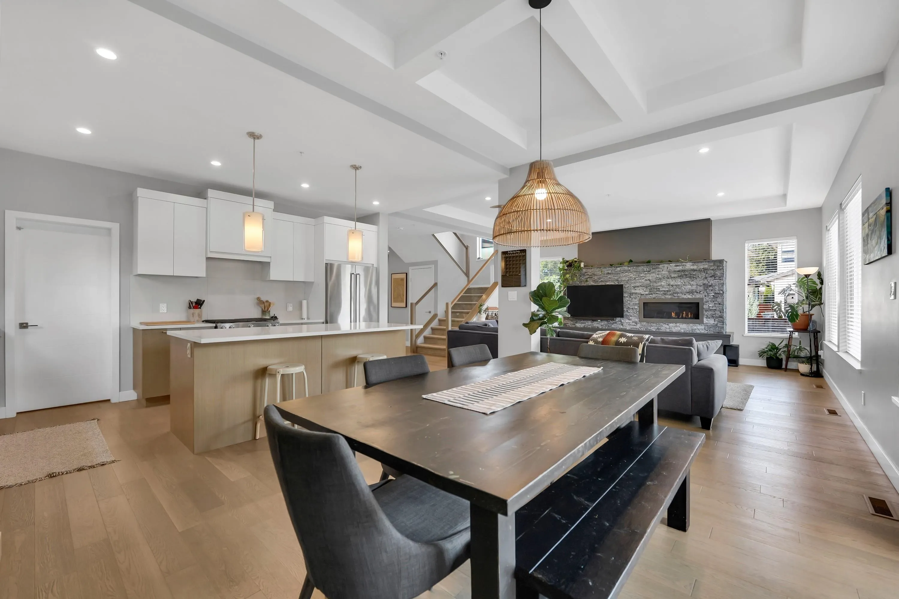 39262 Falcon Crescent