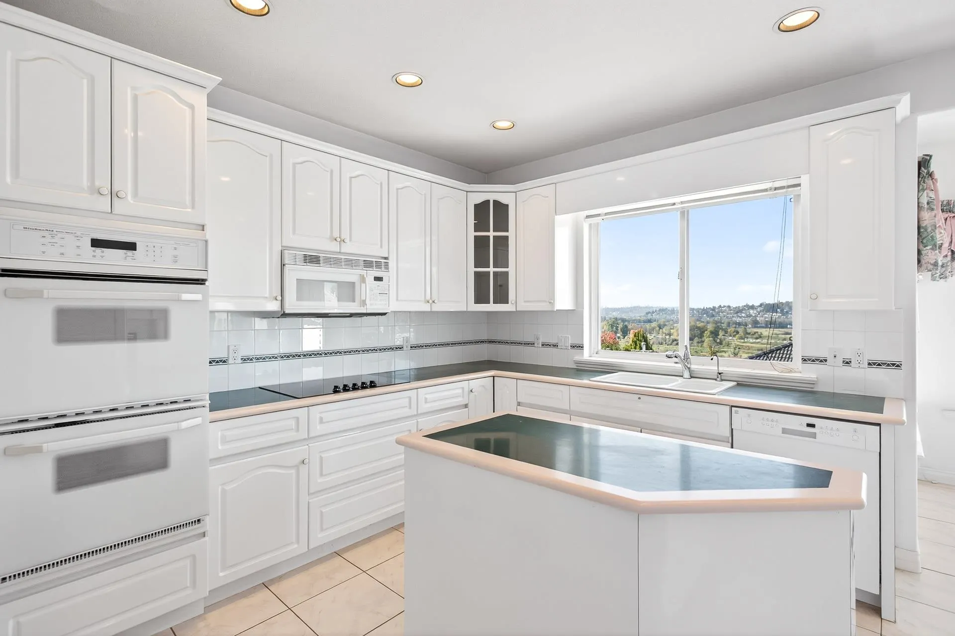 2643 Fortress Drive