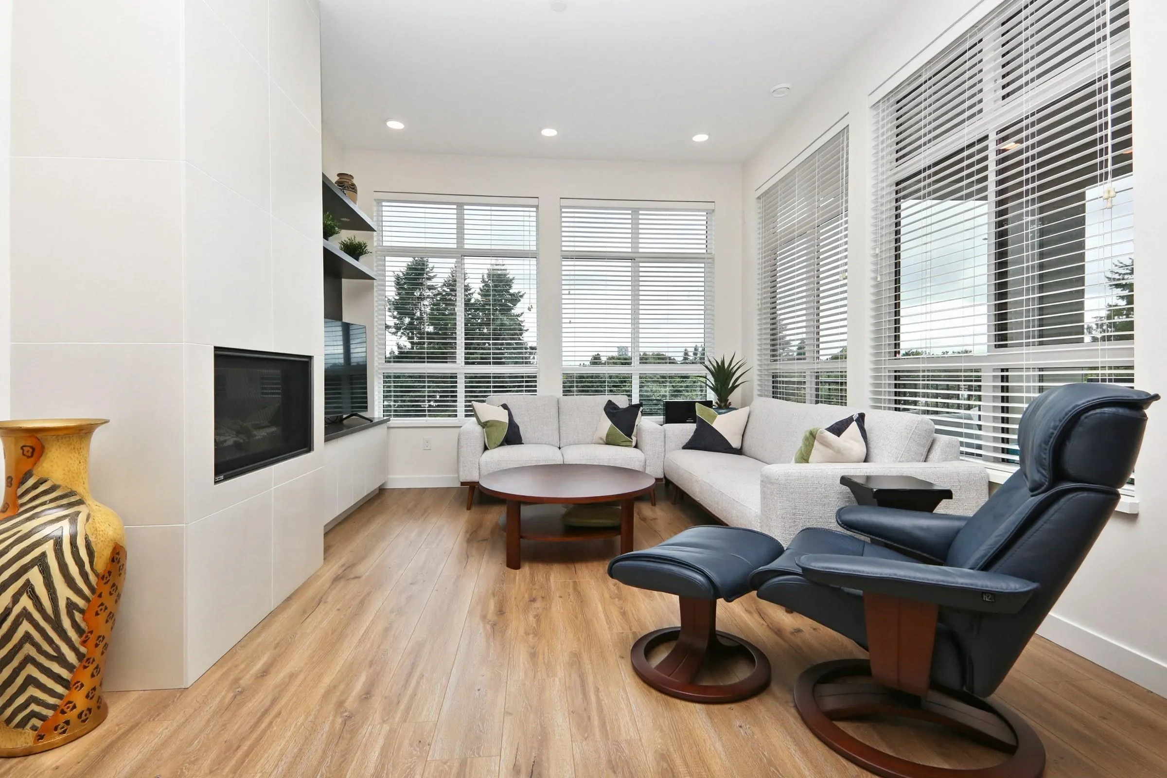 503 33540 Mayfair Avenue