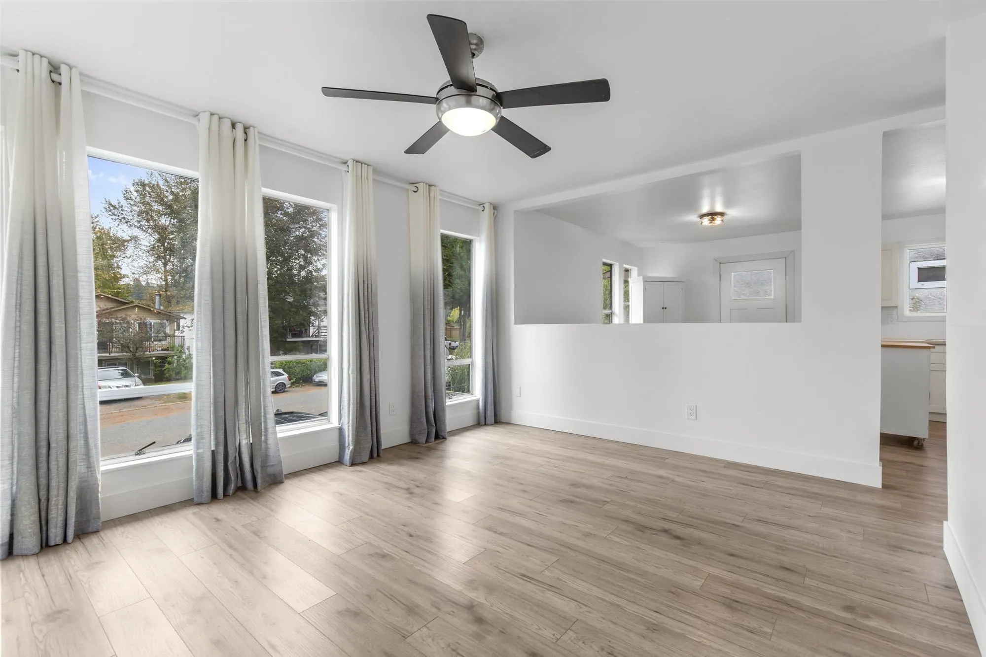 3480 Juniper Crescent