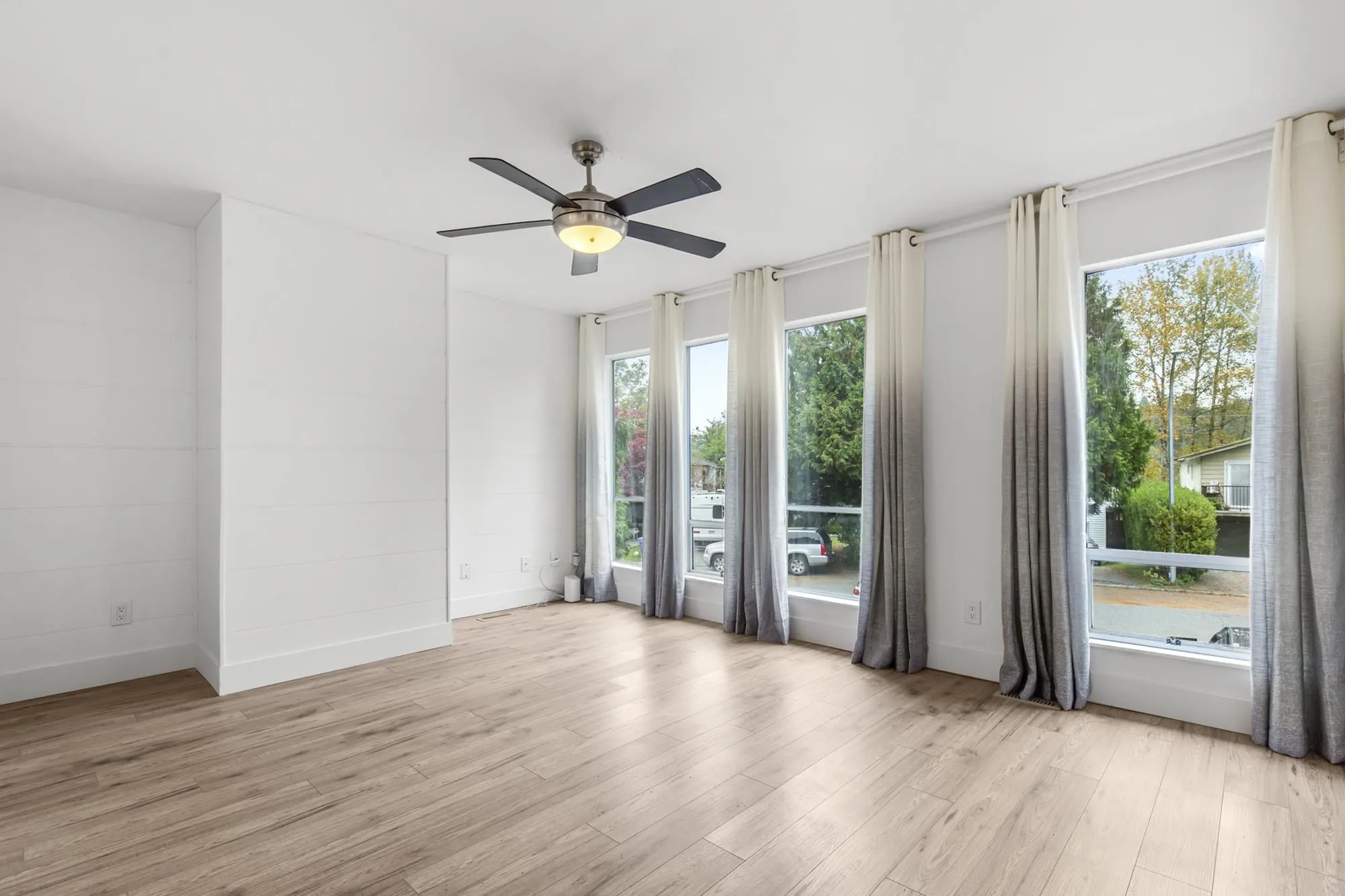 3480 Juniper Crescent