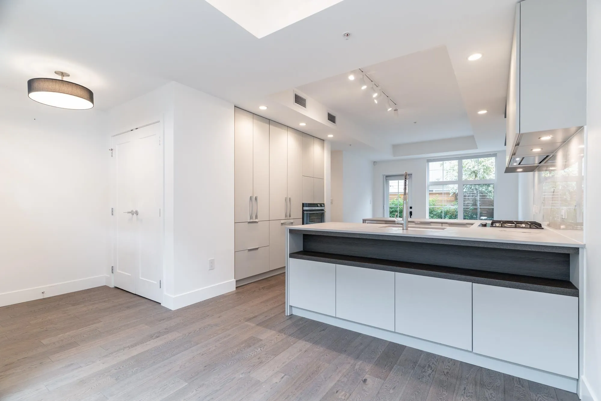 125 2070 Curling Road