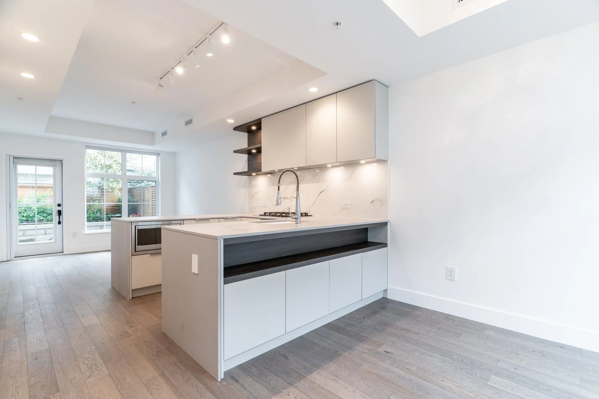 125 2070 Curling Road