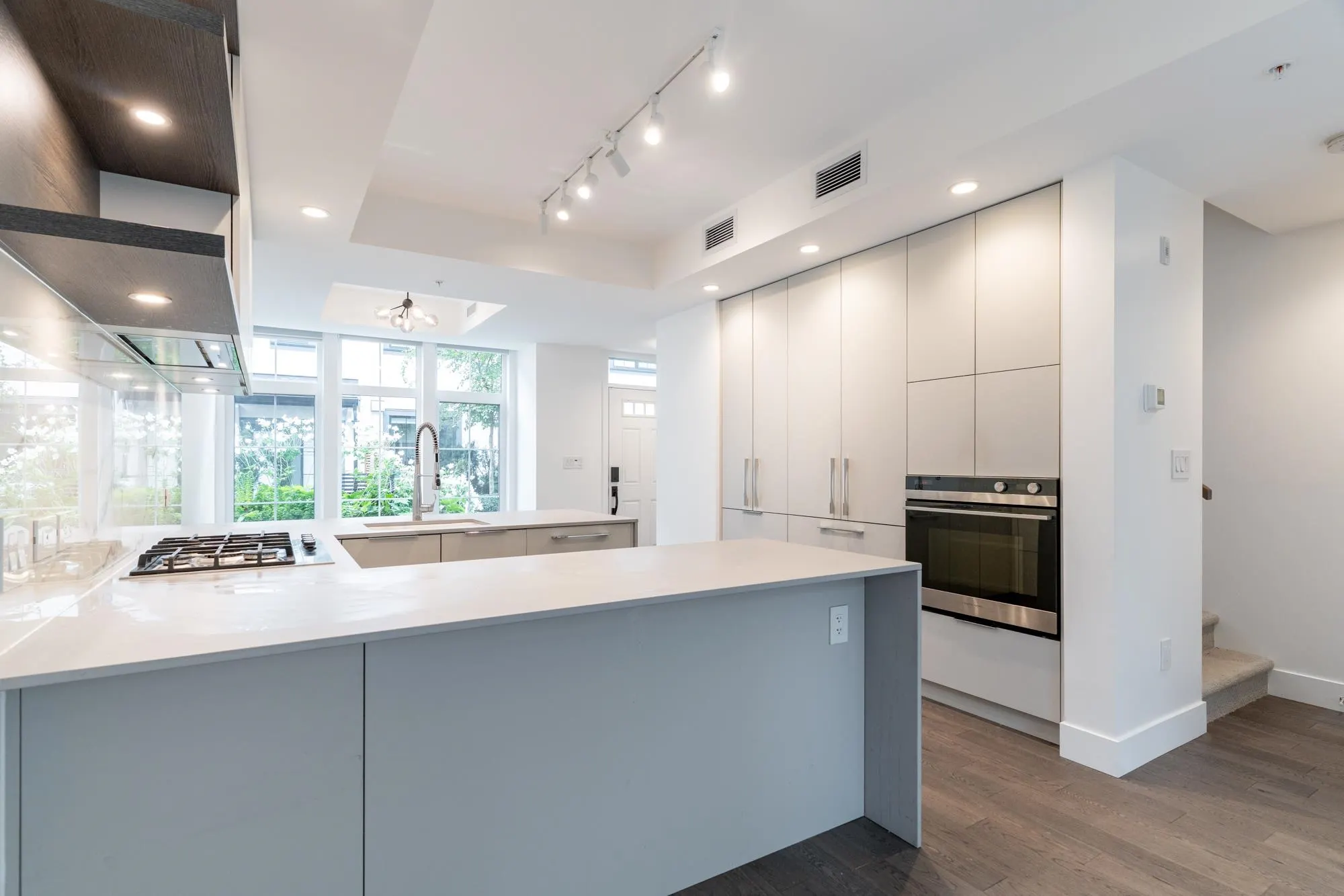 125 2070 Curling Road