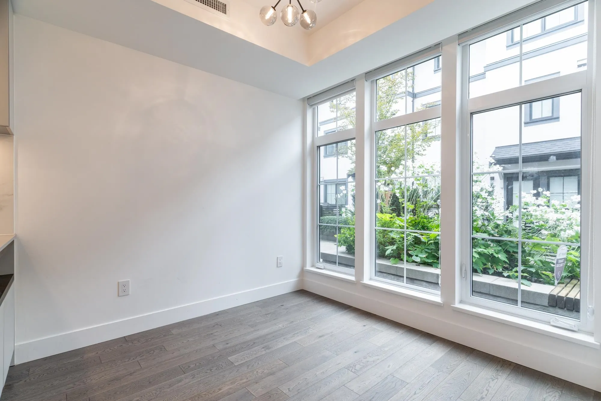 125 2070 Curling Road