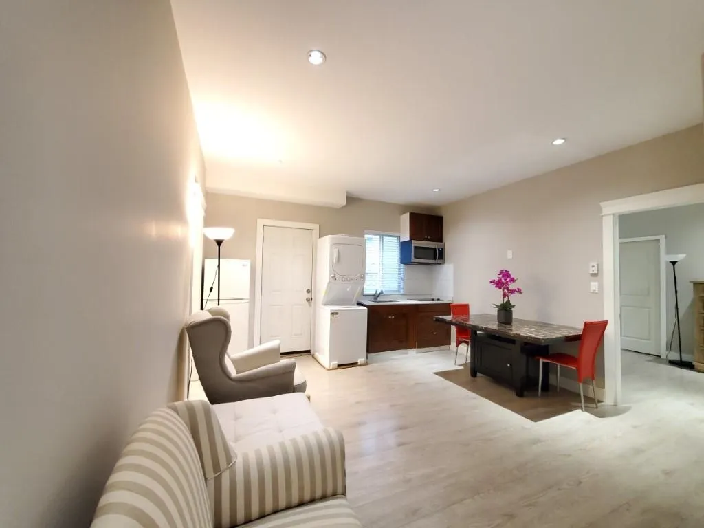 42xx Pendlebury Road