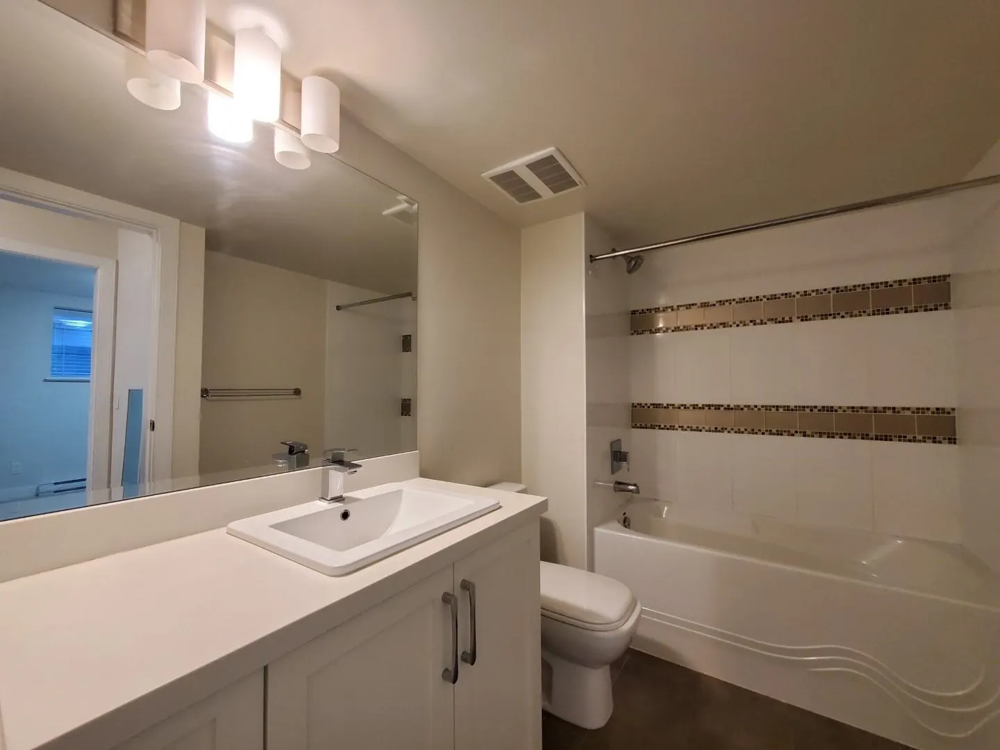 167xx 22a Avenue