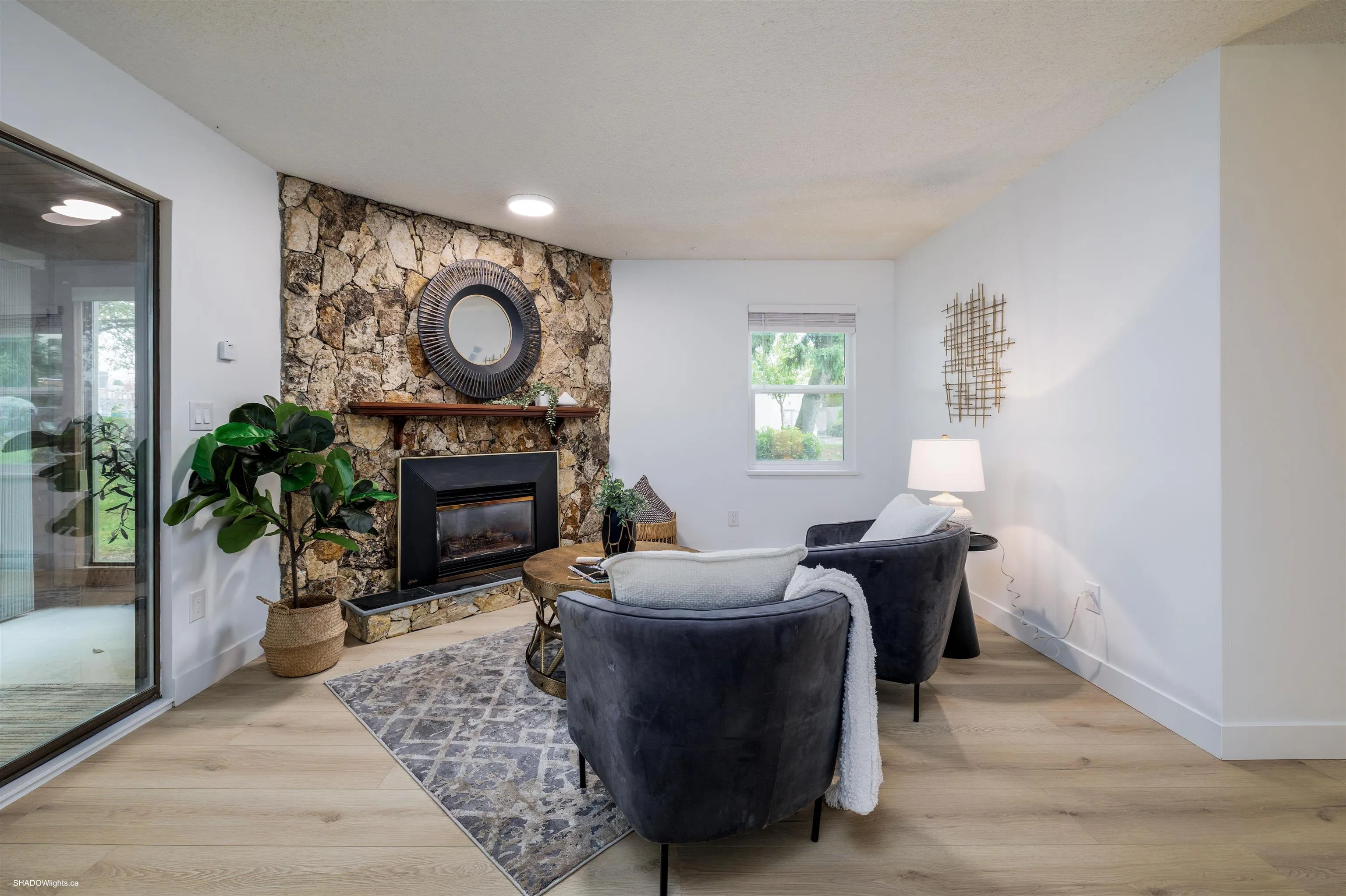 15 45915 Cheam Avenue