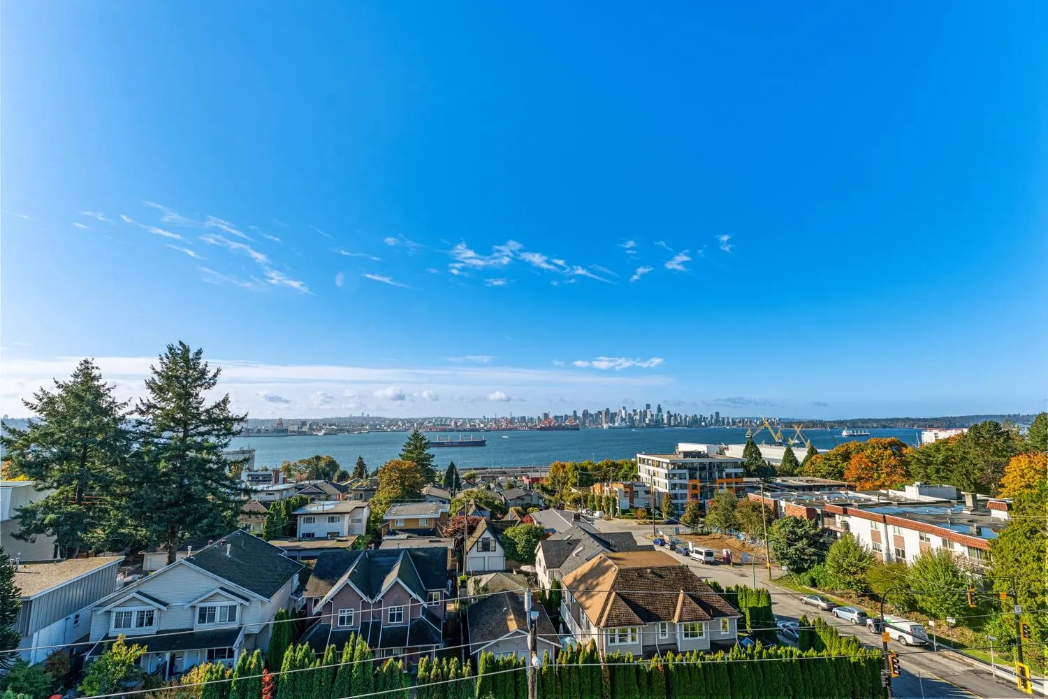 45X 422 E 3rd Street