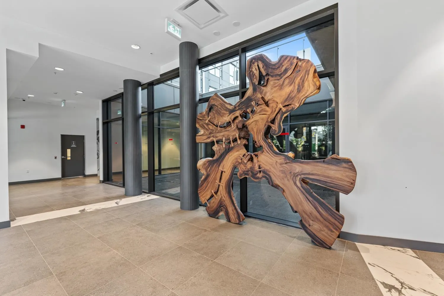 45X 422 E 3rd Street