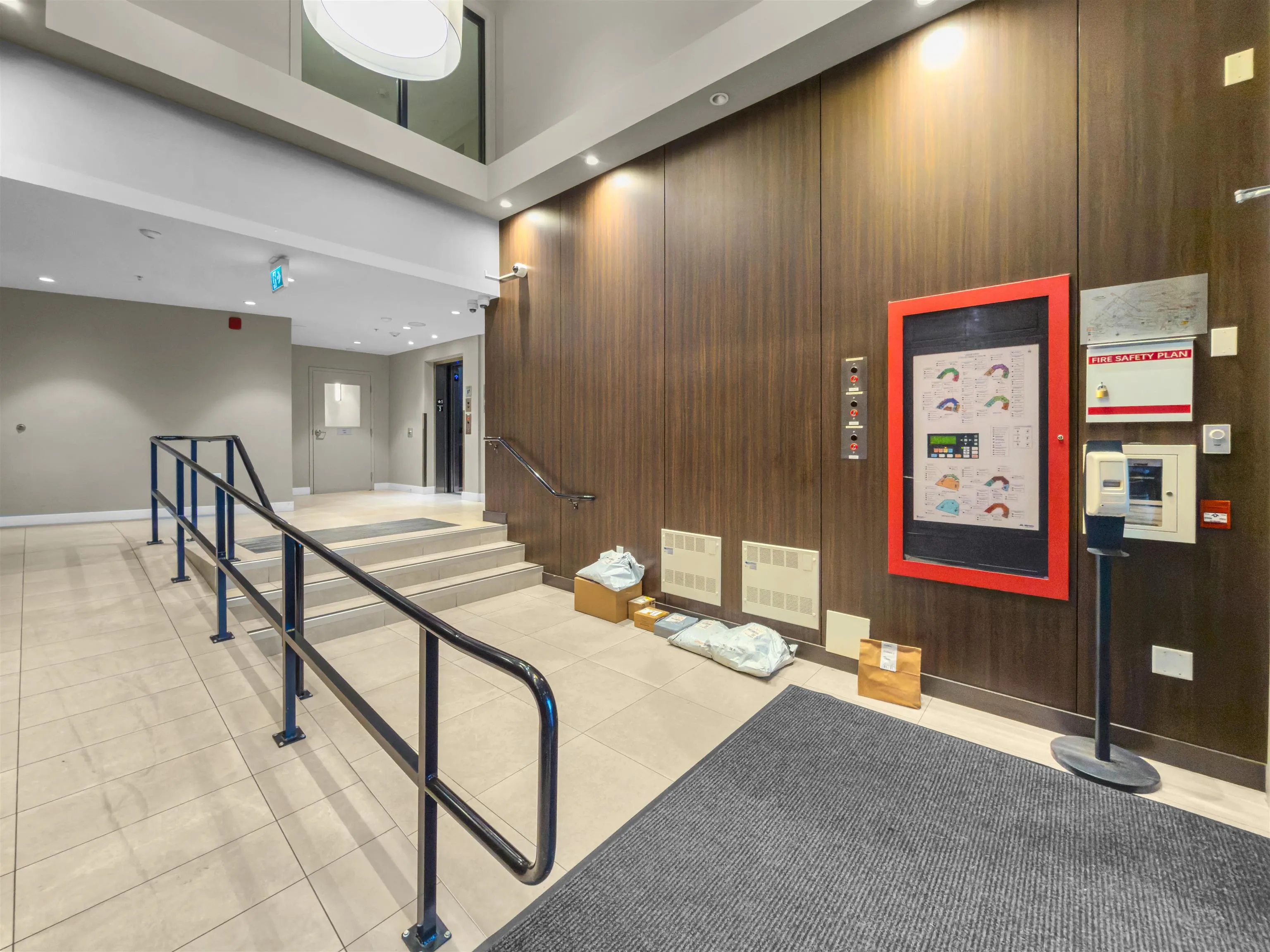 406 11077 Ravine Road