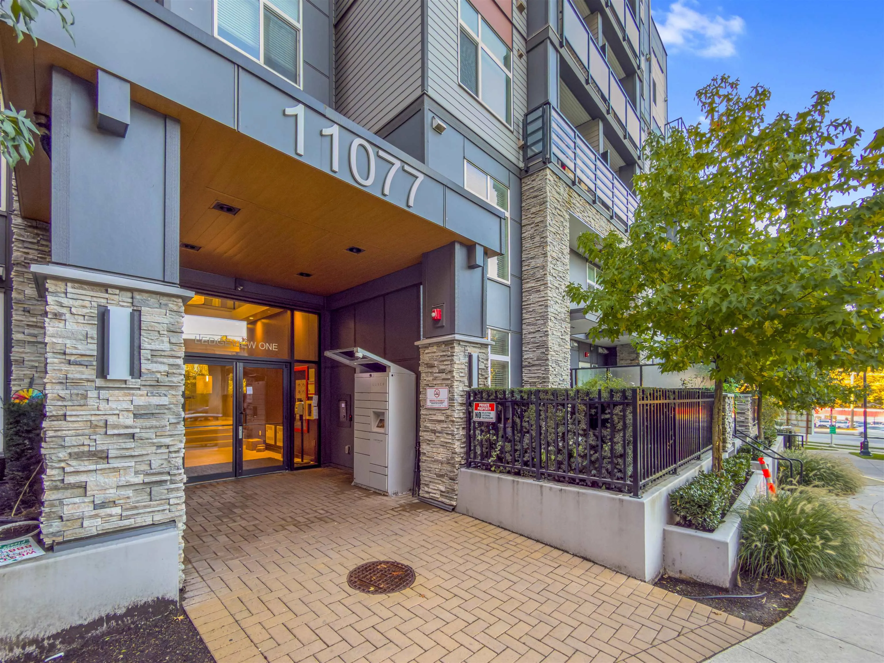 406 11077 Ravine Road