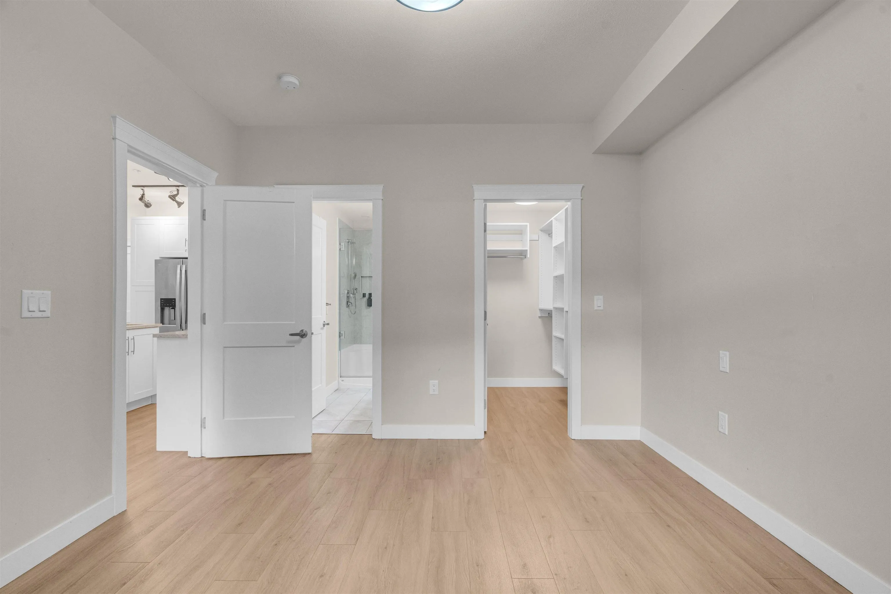406 11077 Ravine Road