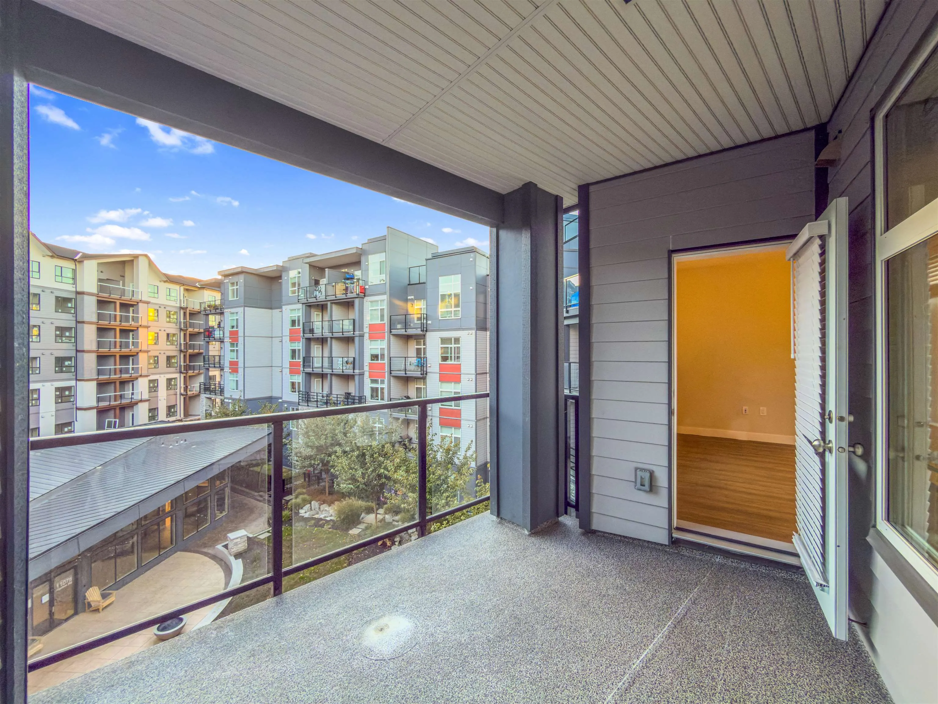 406 11077 Ravine Road