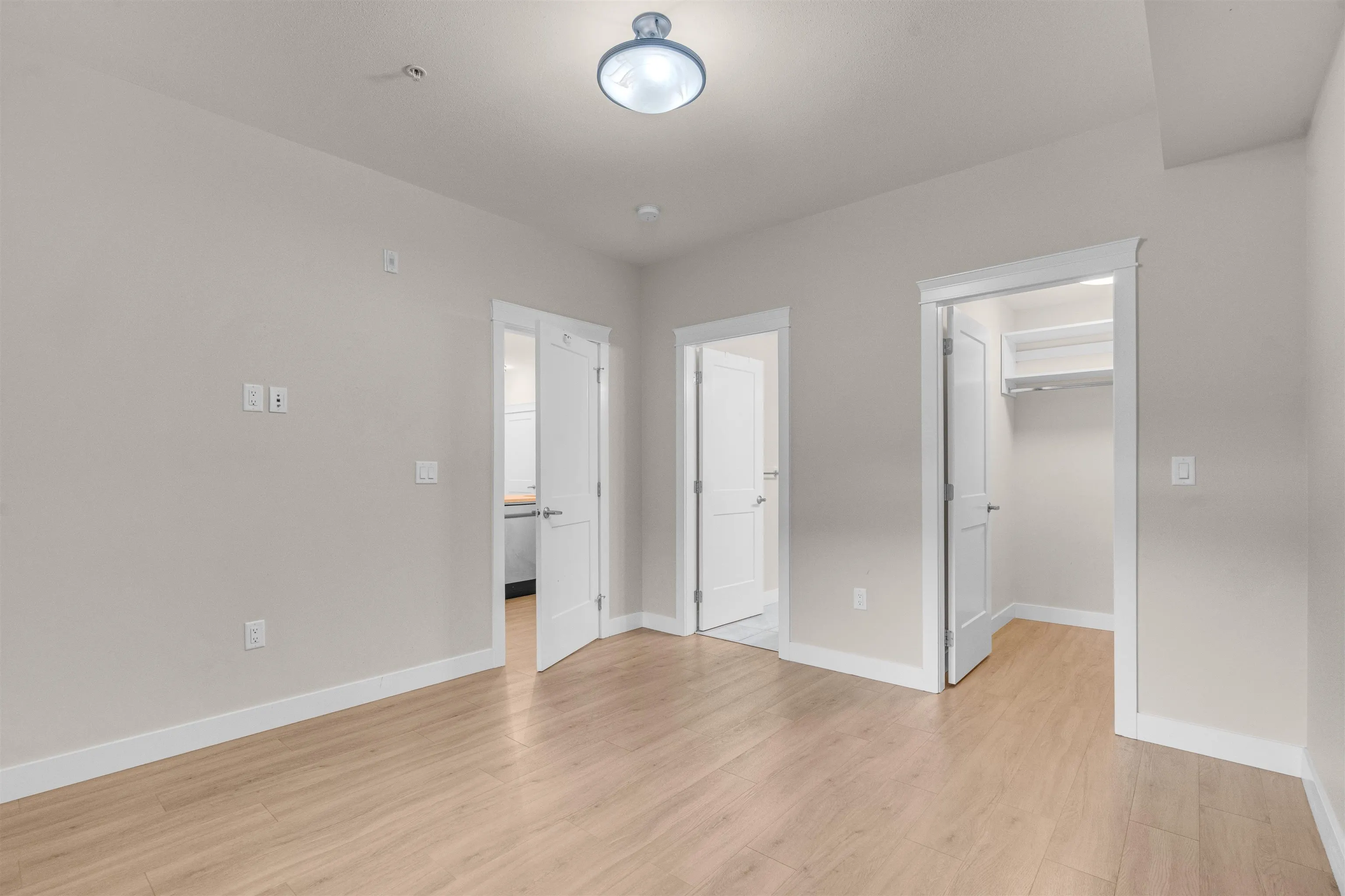 406 11077 Ravine Road